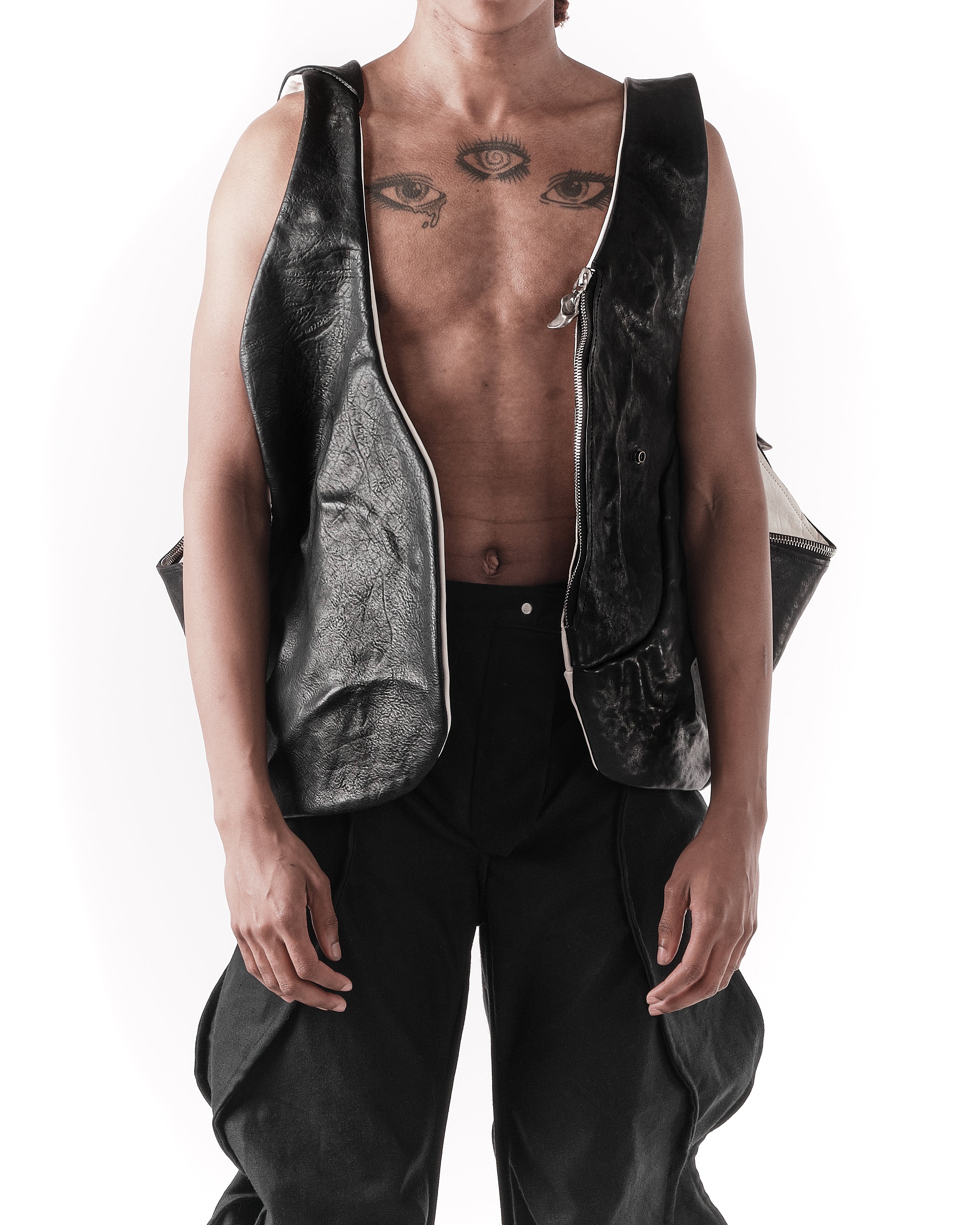 BLACK & WHITE REVERSIBLE ESTUARY VEST