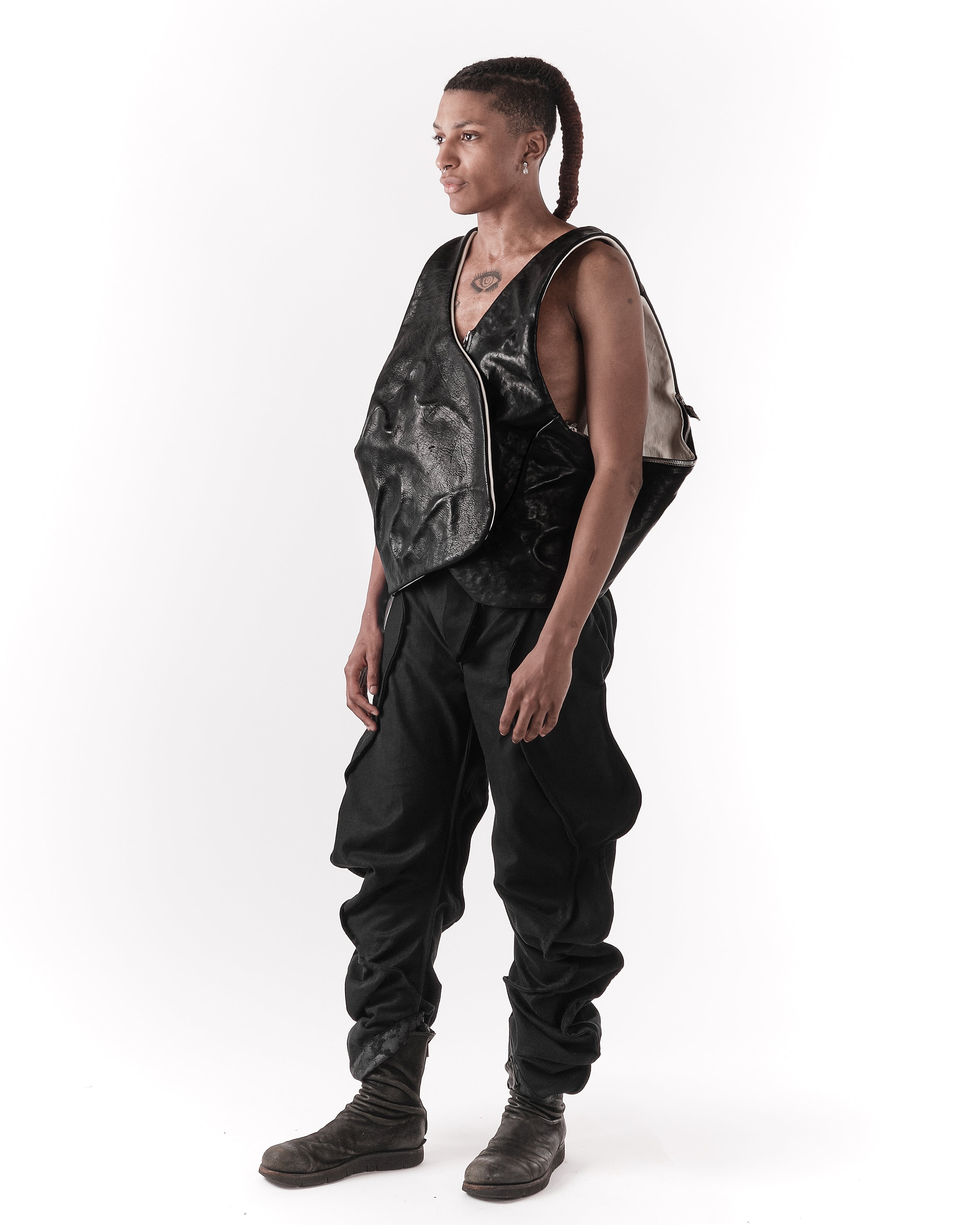 BLACK & WHITE REVERSIBLE ESTUARY VEST