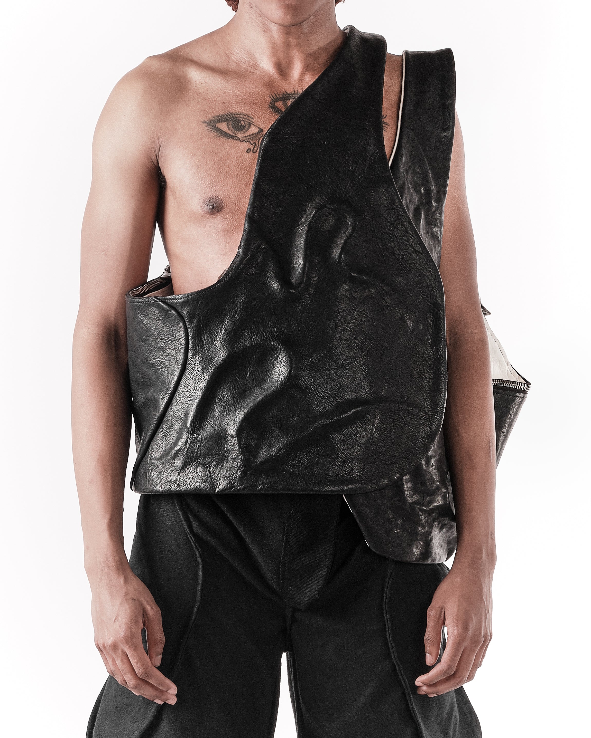 BLACK & WHITE REVERSIBLE ESTUARY VEST