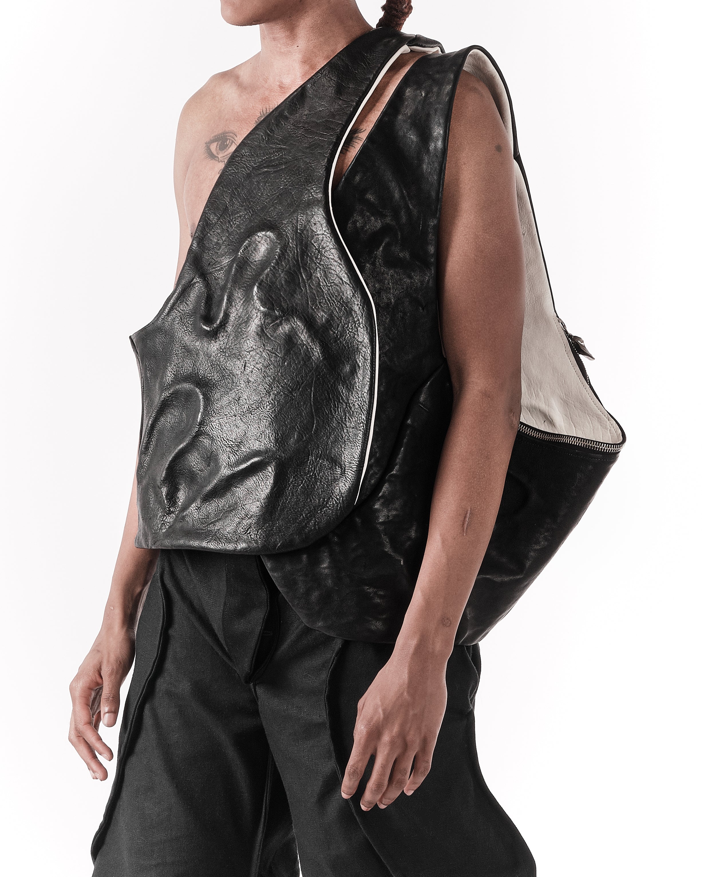 BLACK & WHITE REVERSIBLE ESTUARY VEST