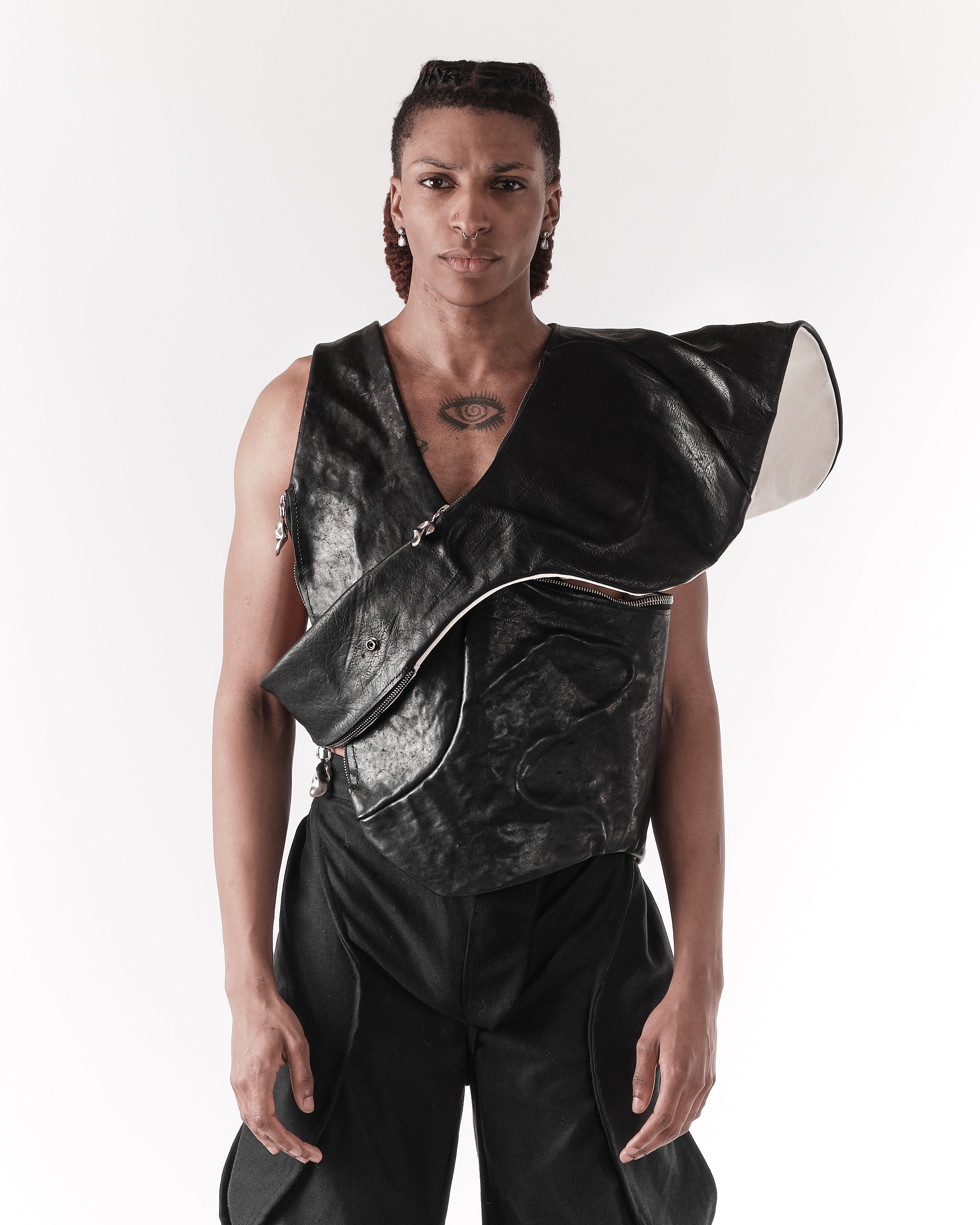 BLACK & WHITE REVERSIBLE ESTUARY VEST