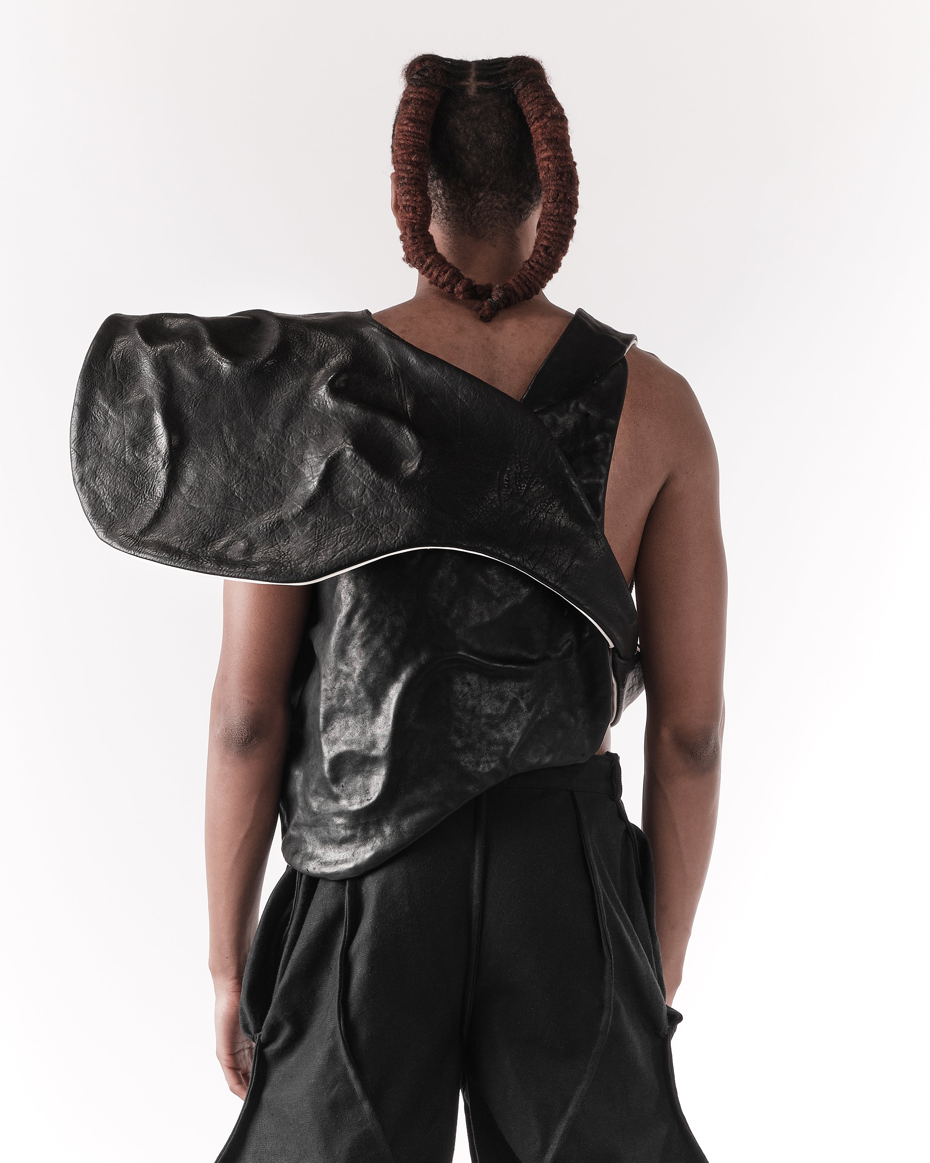 BLACK & WHITE REVERSIBLE ESTUARY VEST