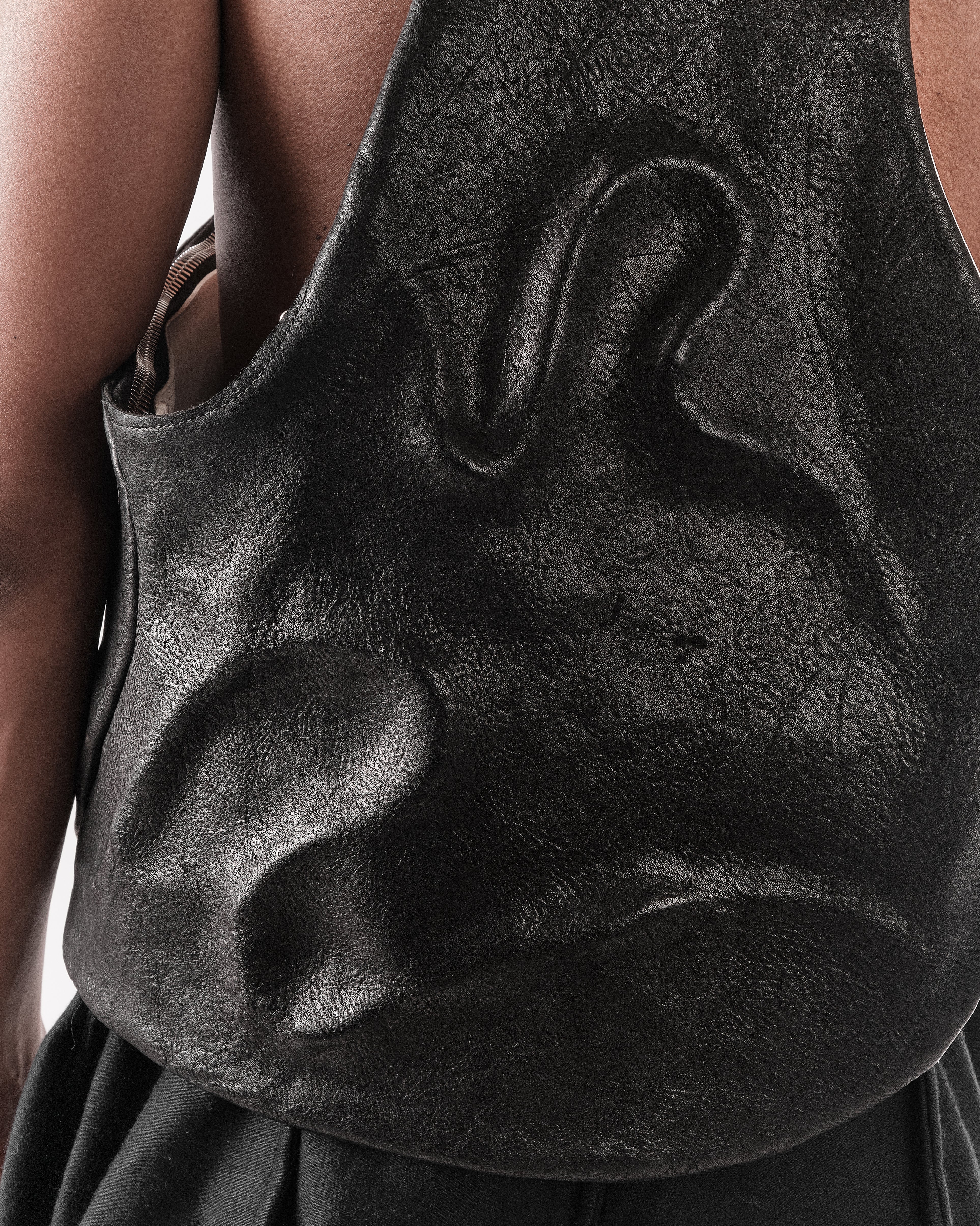 BLACK & WHITE REVERSIBLE ESTUARY BAG