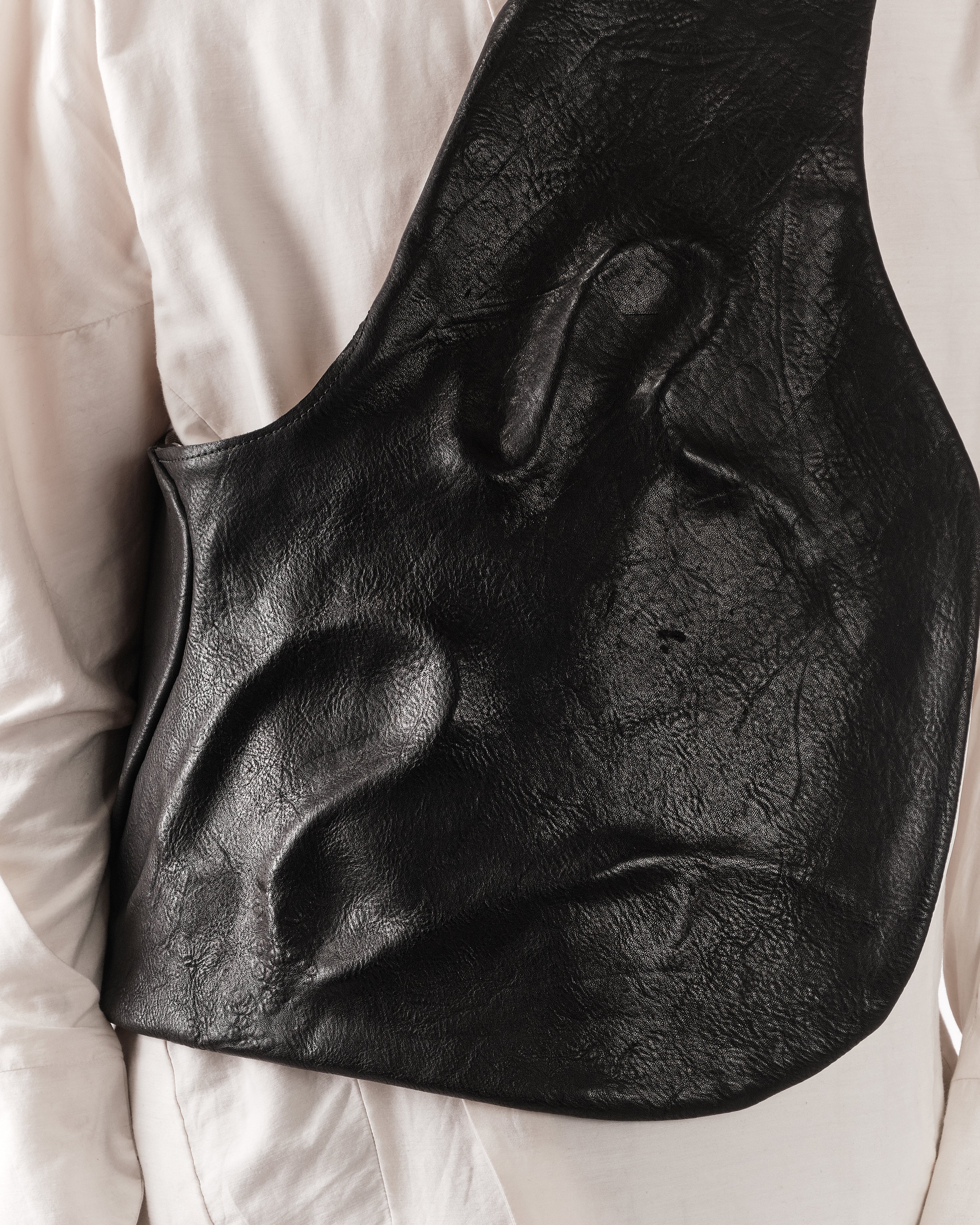 BLACK REVERSIBLE ESTUARY BAG