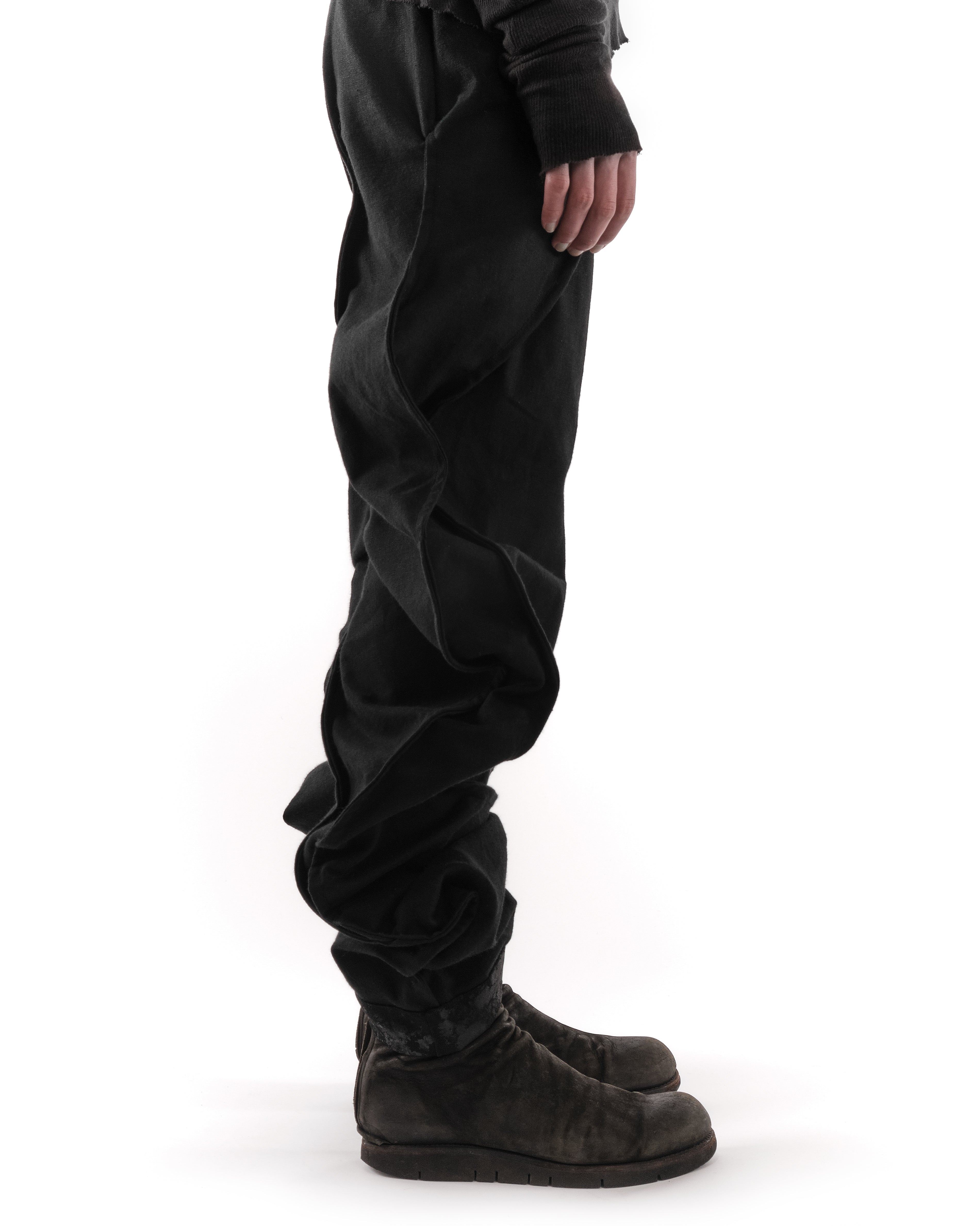 BLACK REVERSIBLE BUBBLE JEANS