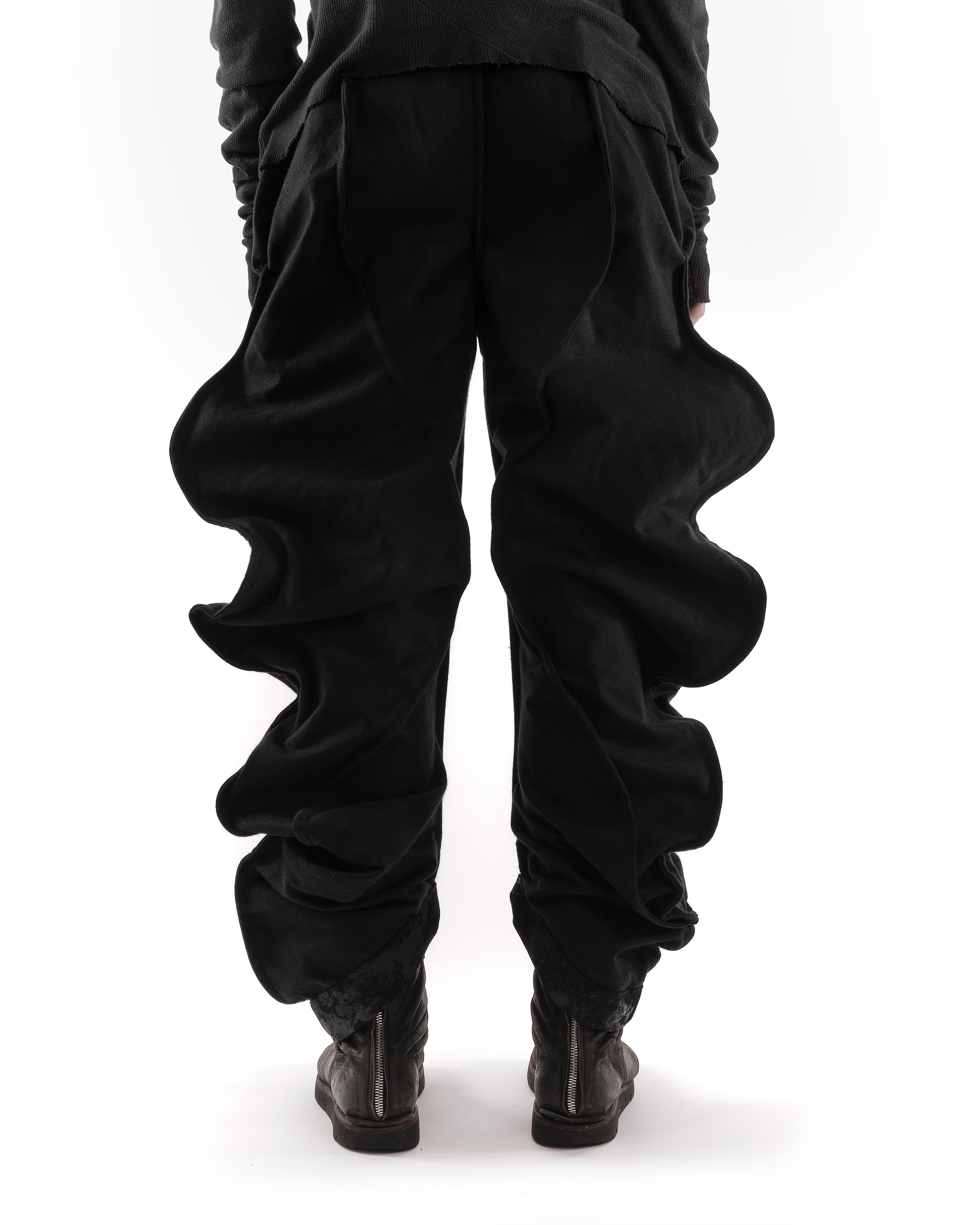 BLACK REVERSIBLE BUBBLE JEANS