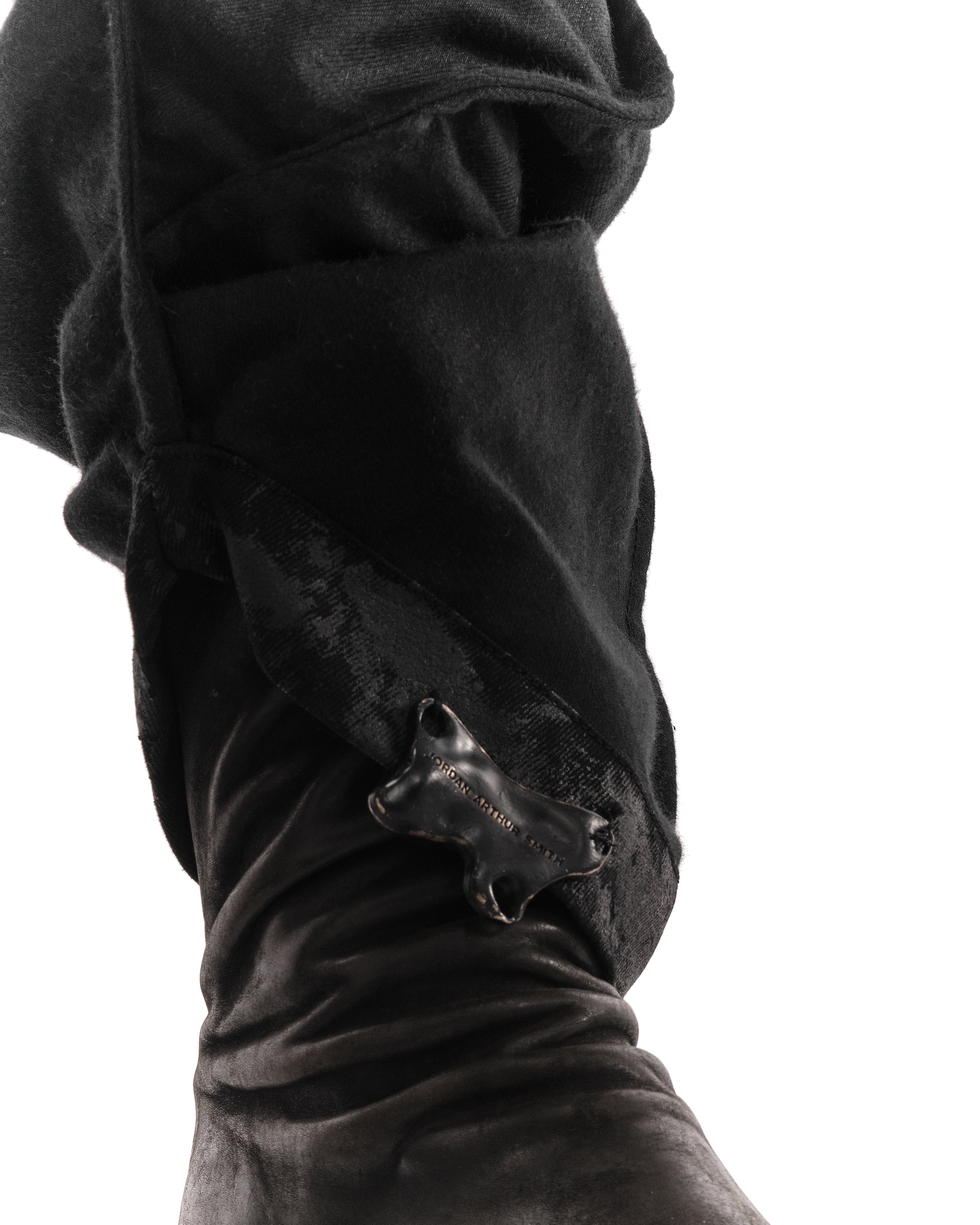 BLACK REVERSIBLE BUBBLE JEANS