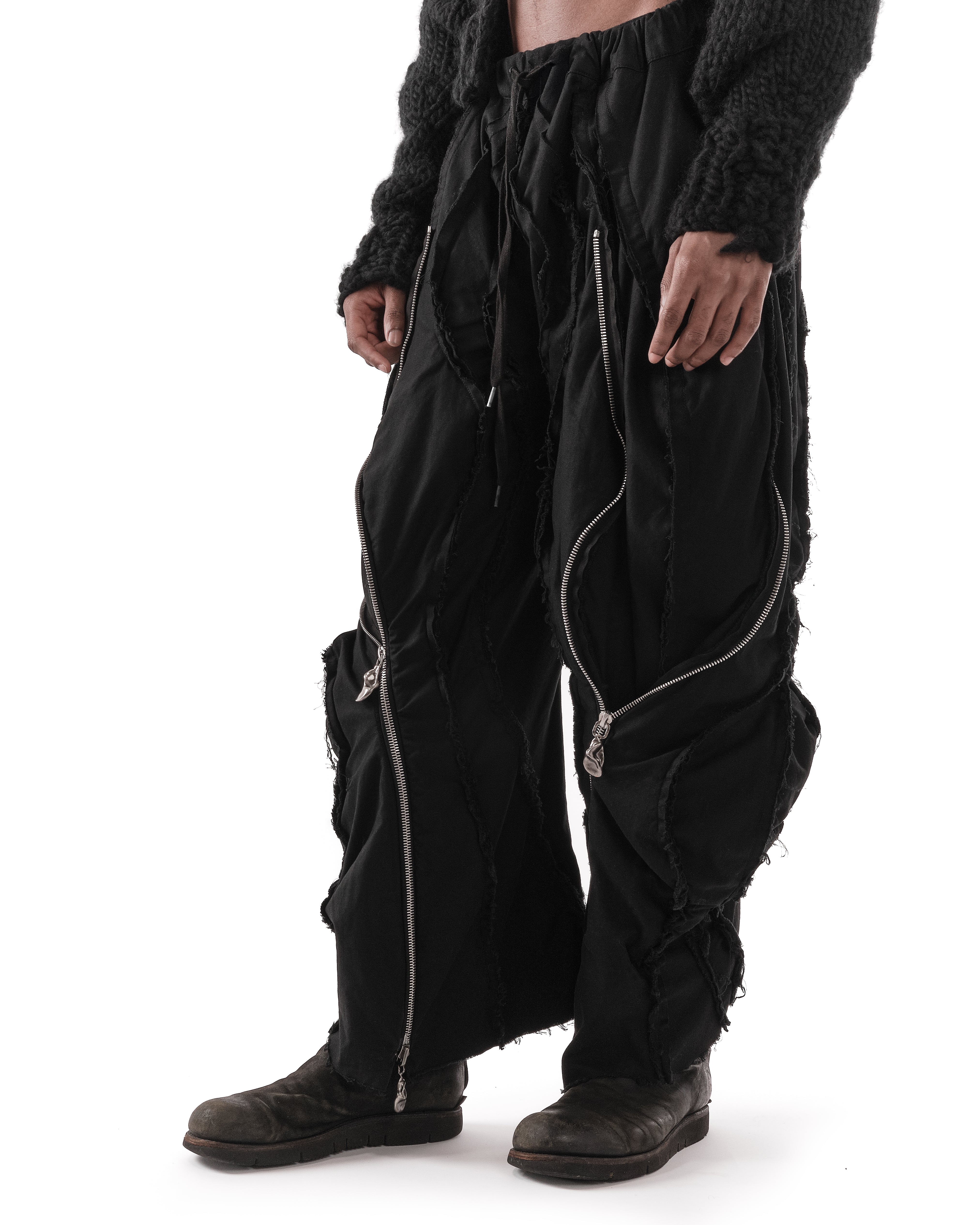 BLACK METAMORPHIC POST HUMAN PANTS