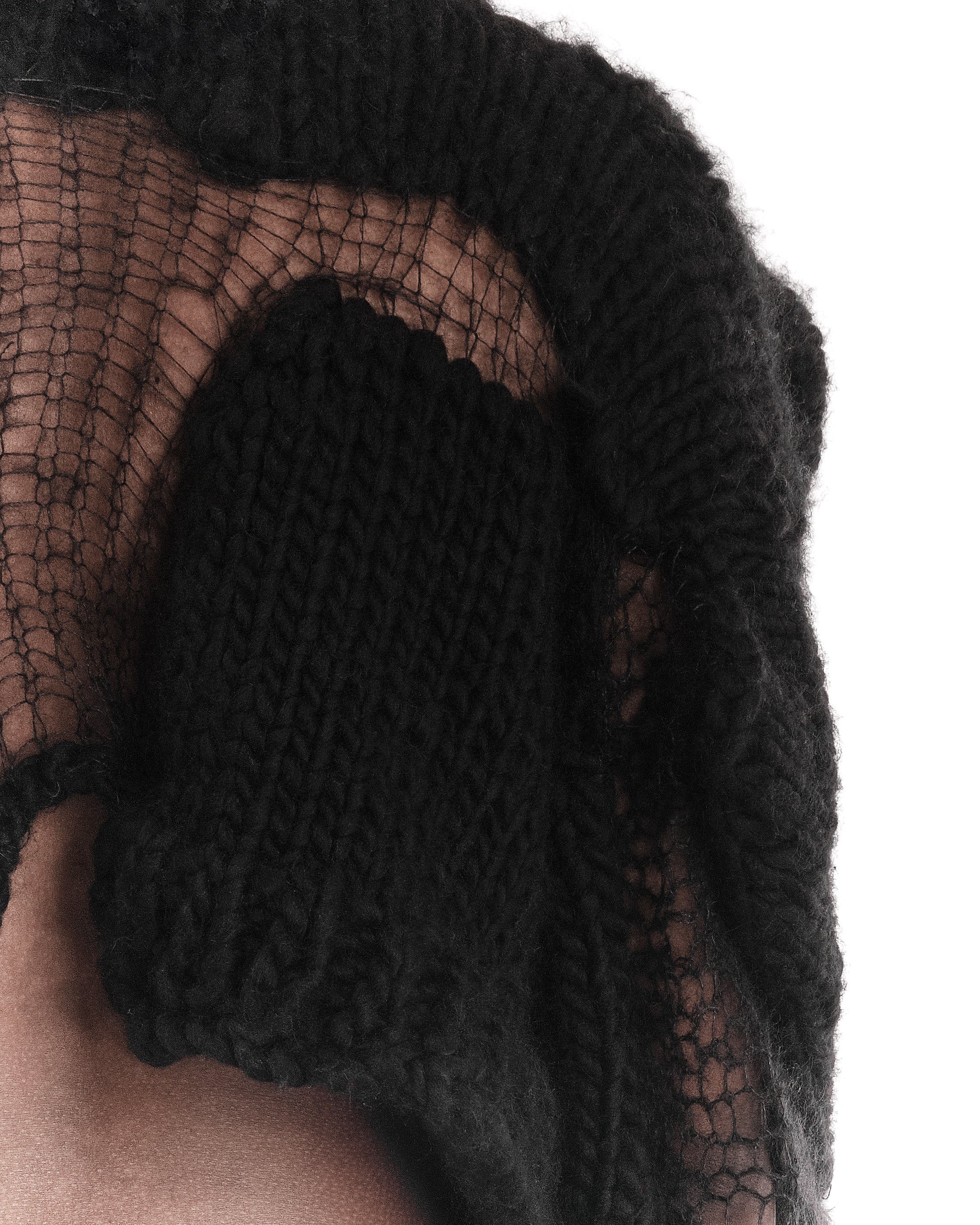 CROPPED BLACK PLEXUS KNIT SWEATER