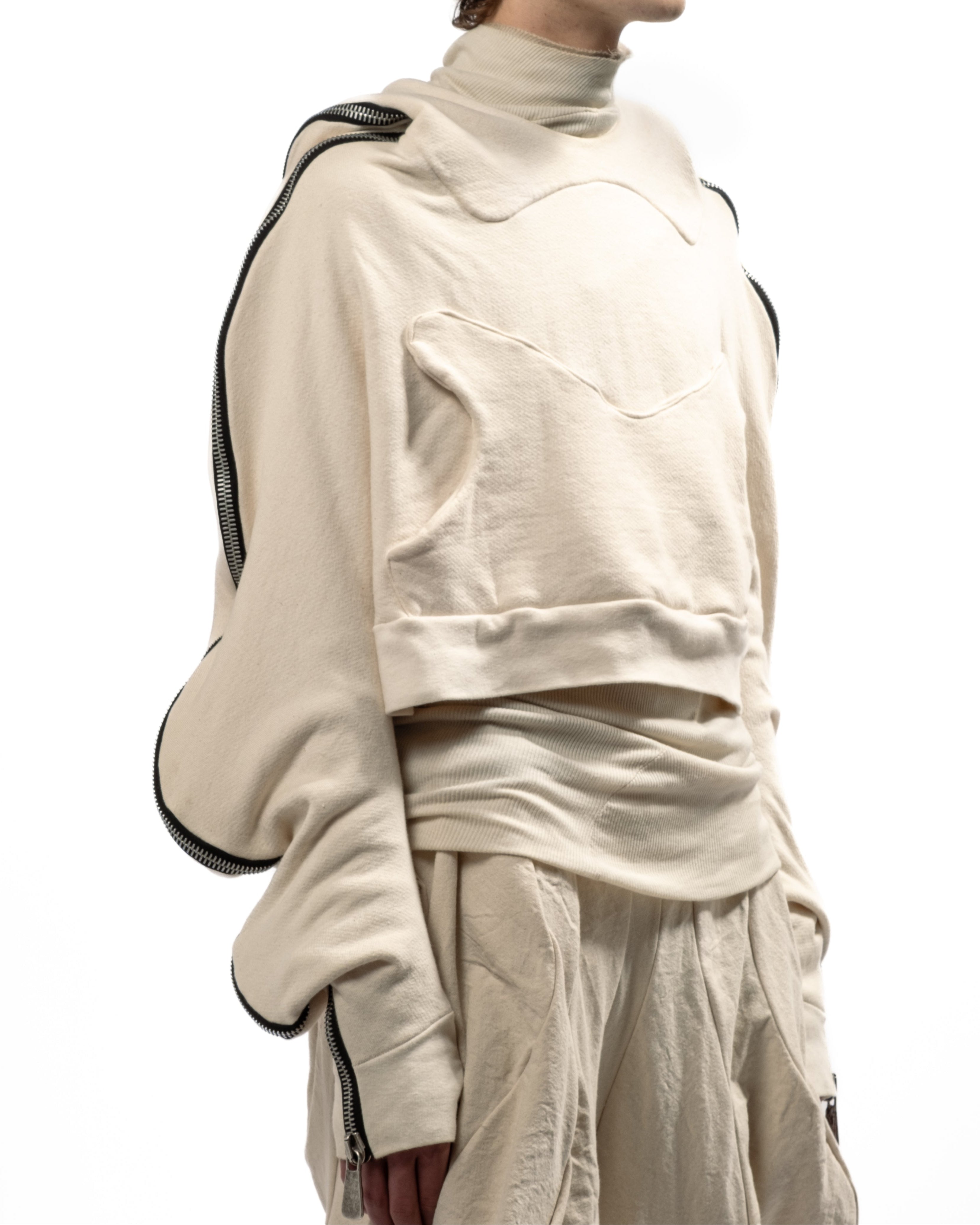 CROPPED UNDYED METAMORPHIC BUBBLE HOODIE