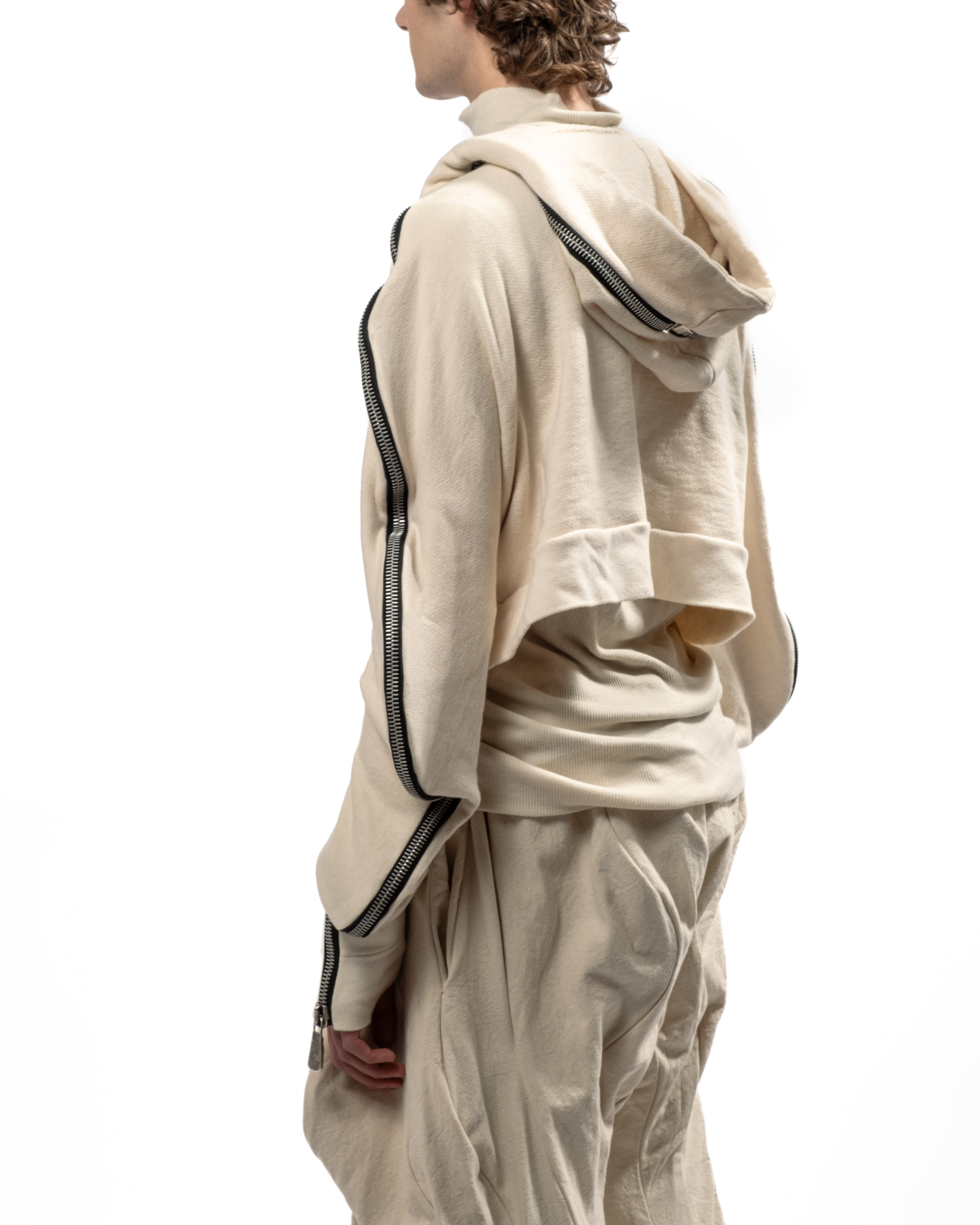 CROPPED UNDYED METAMORPHIC BUBBLE HOODIE