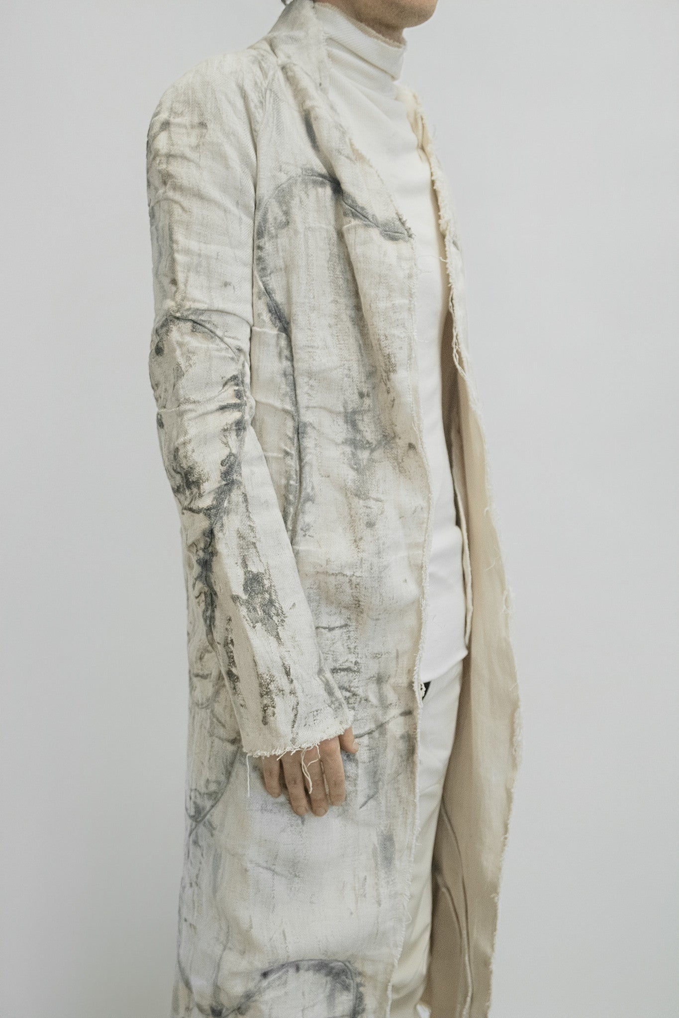 SAMPLE WARPED BLACK/ GREY ORGANIC SEAMED TRENCH COAT