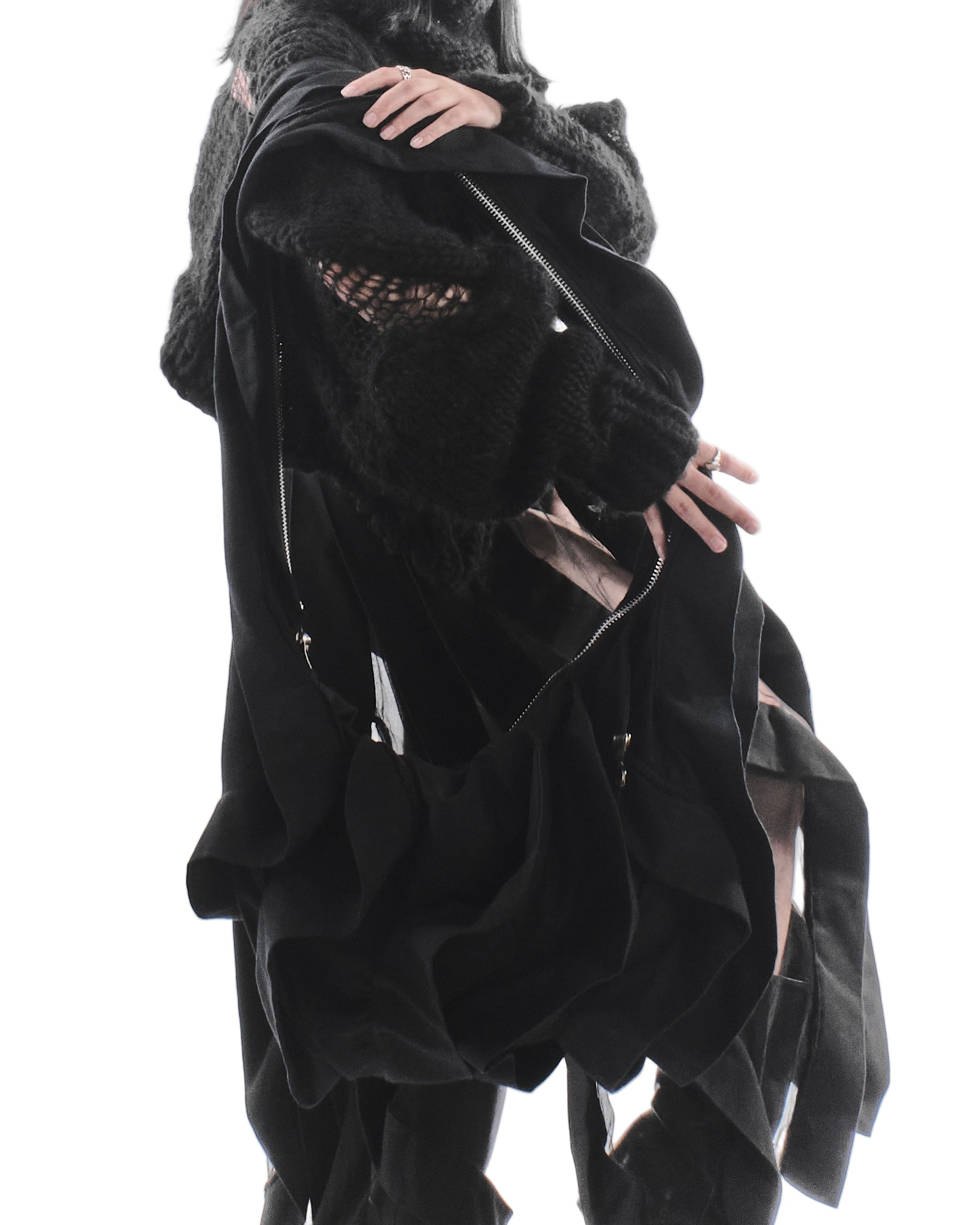 BLACK REVERSIBLE CARAPACE BAG