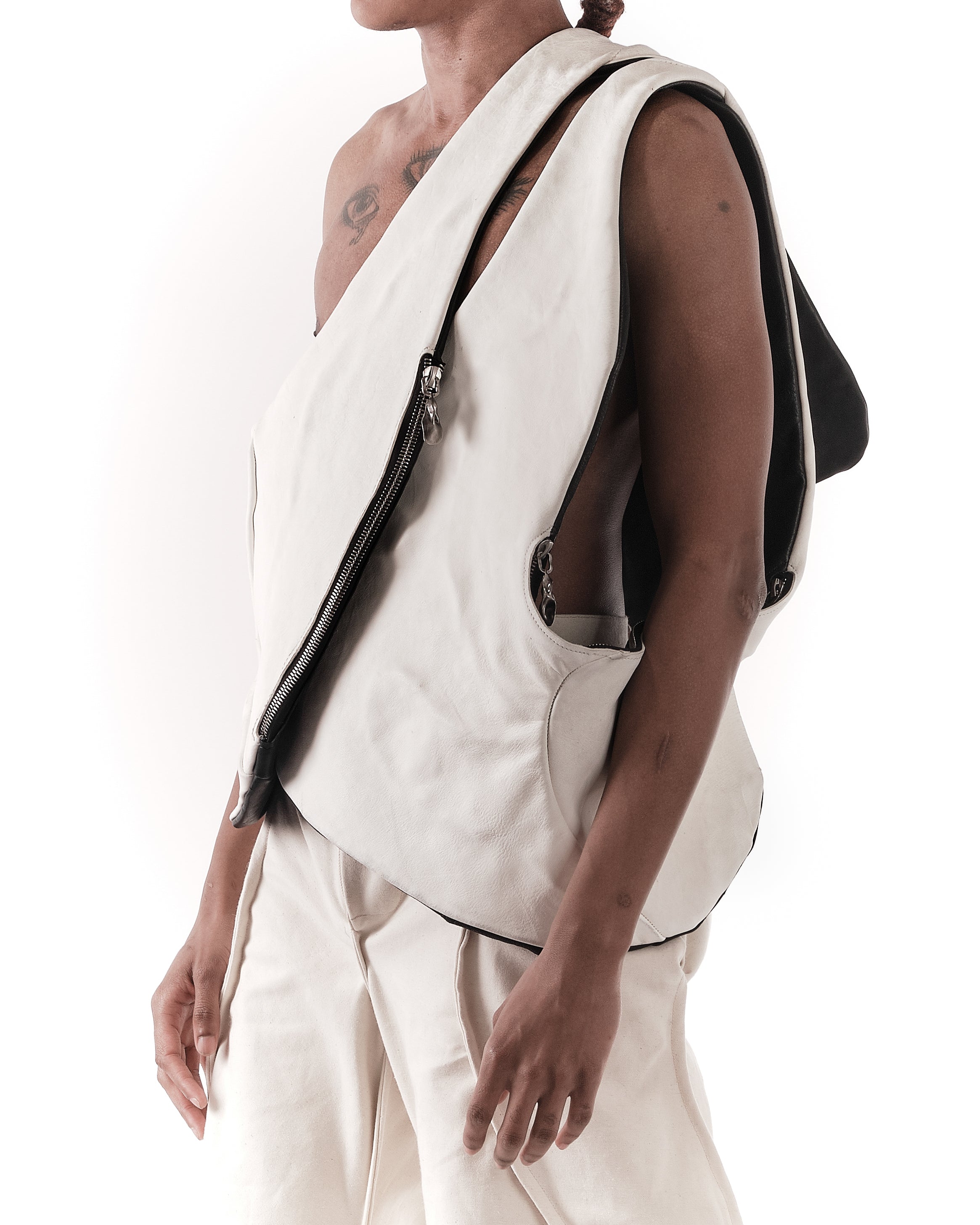 BLACK & WHITE REVERSIBLE ESTUARY VEST