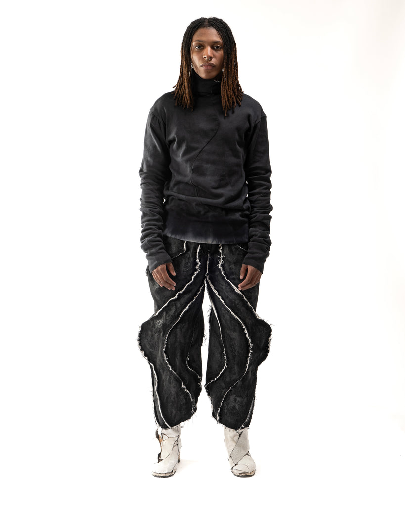 BLACK DIP DYED REVERSIBLE TURTLENECK