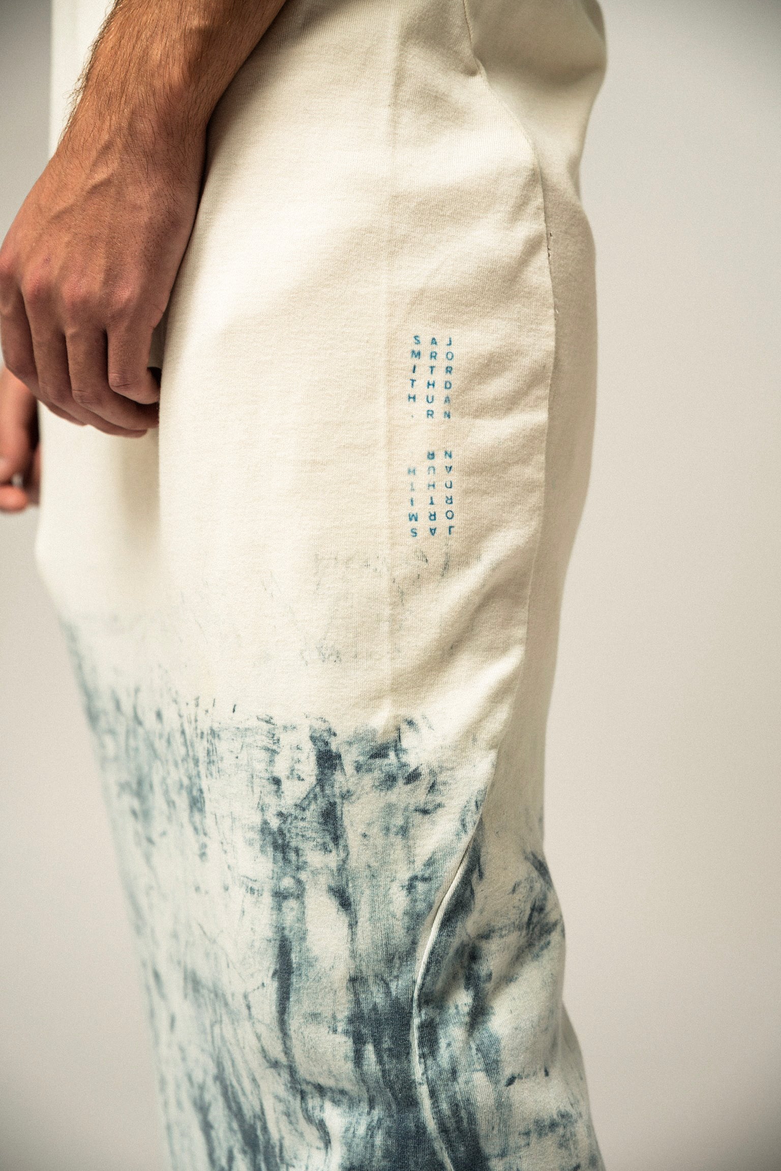SAMPLE REVERSIBLE BLUE ORGANIC SEAMED T SHIRT