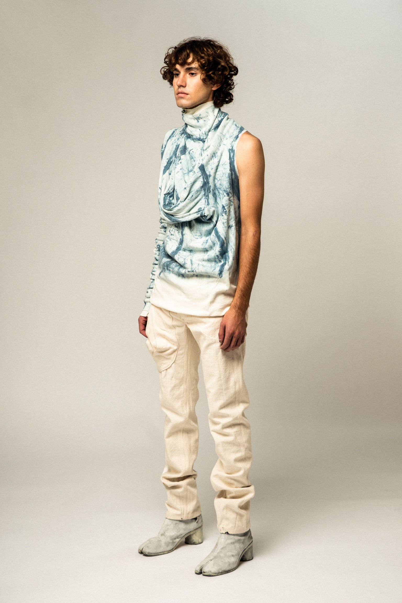 SAMPLE REVERSIBLE BLUE ORGANIC SEAMED DOUBLE LAYER 3 ARMHOLE TURTLENECK