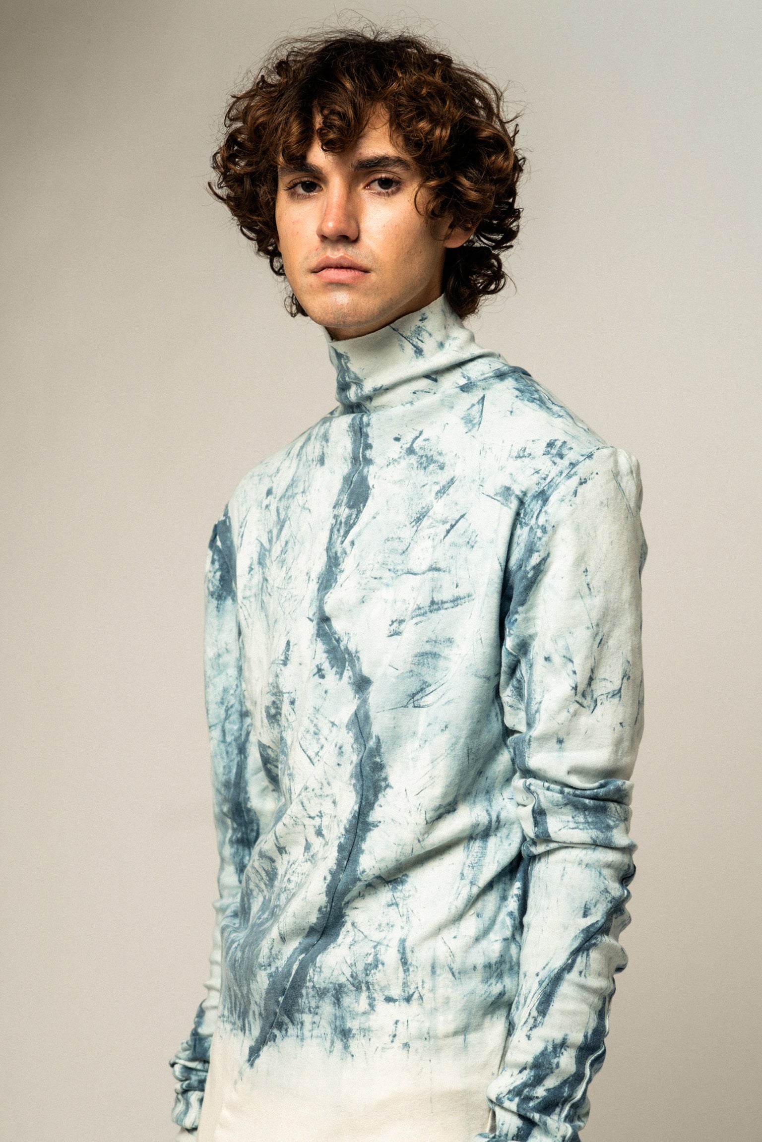 SAMPLE REVERSIBLE BLUE ORGANIC SEAMED DOUBLE LAYER 3 ARMHOLE TURTLENECK