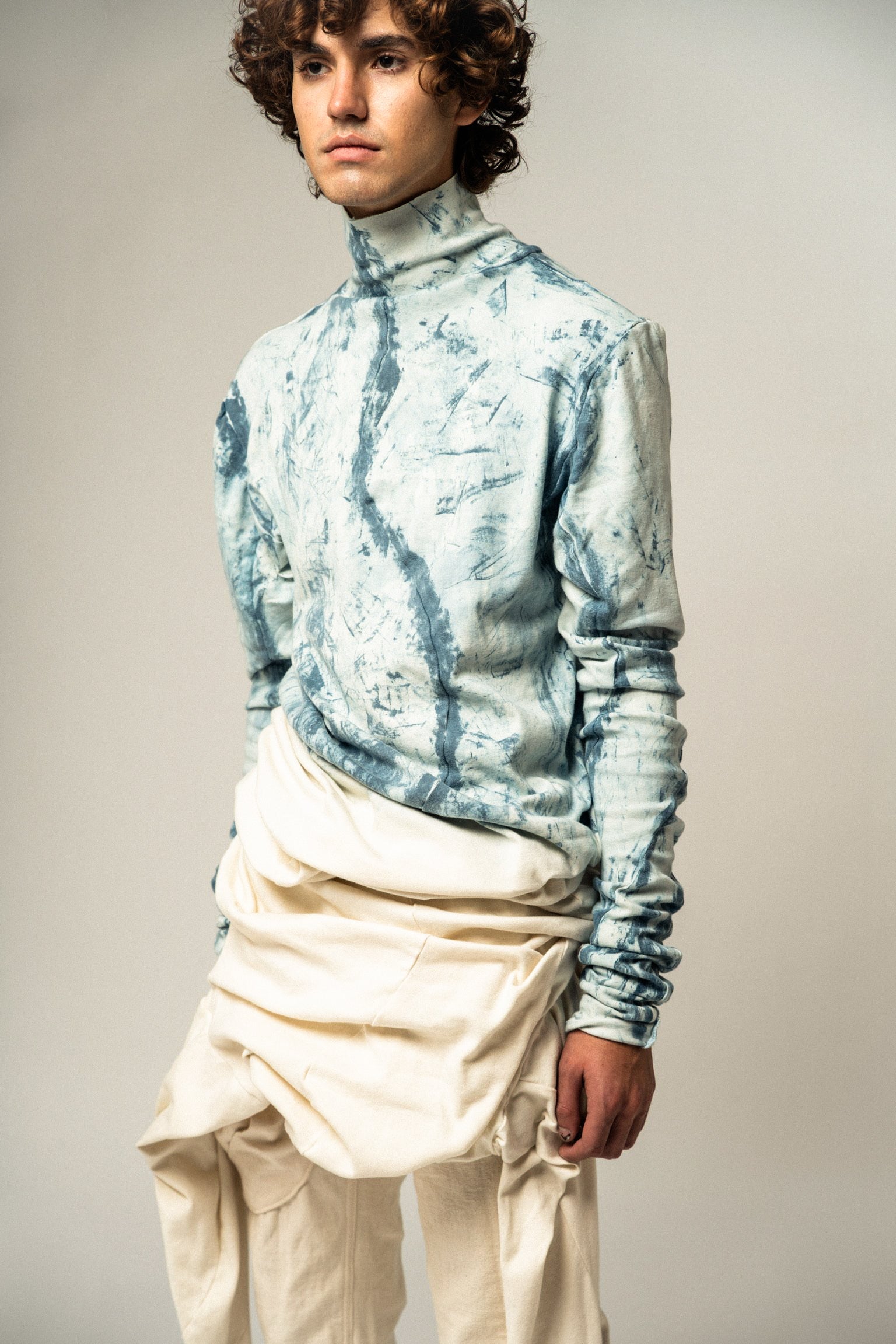 SAMPLE REVERSIBLE BLUE ORGANIC SEAMED DOUBLE LAYER 3 ARMHOLE TURTLENECK