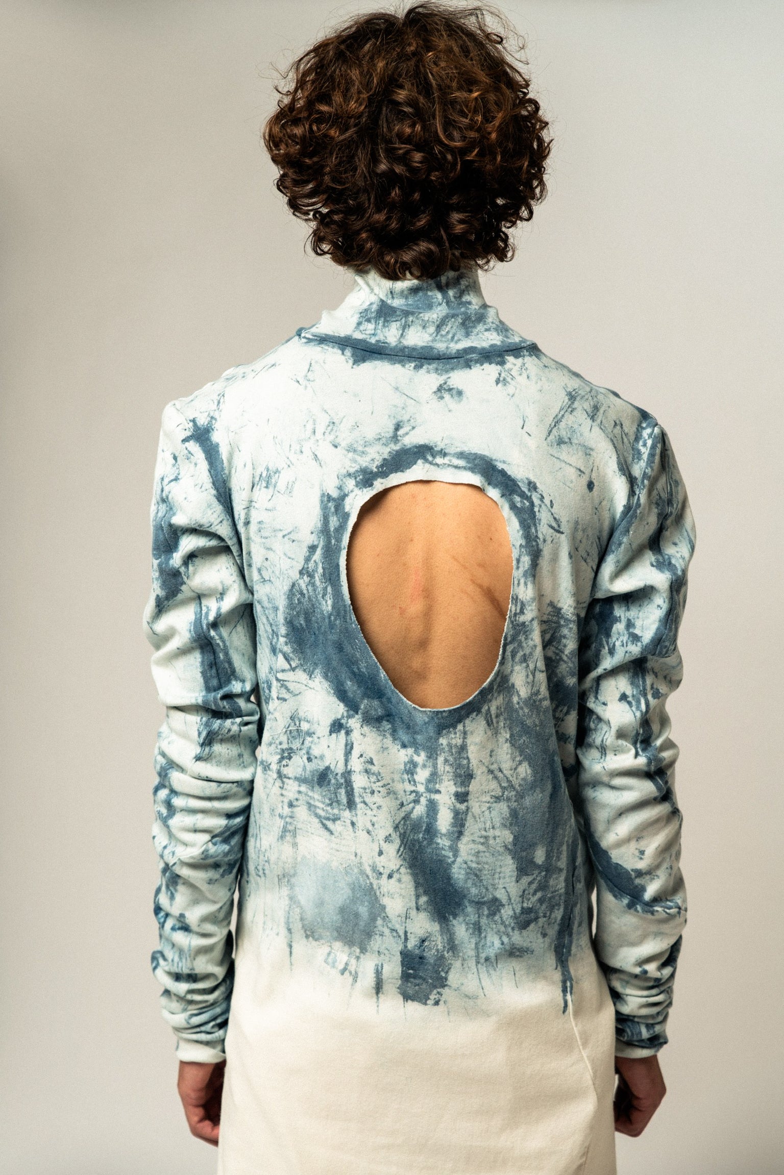 SAMPLE REVERSIBLE BLUE ORGANIC SEAMED DOUBLE LAYER 3 ARMHOLE TURTLENECK