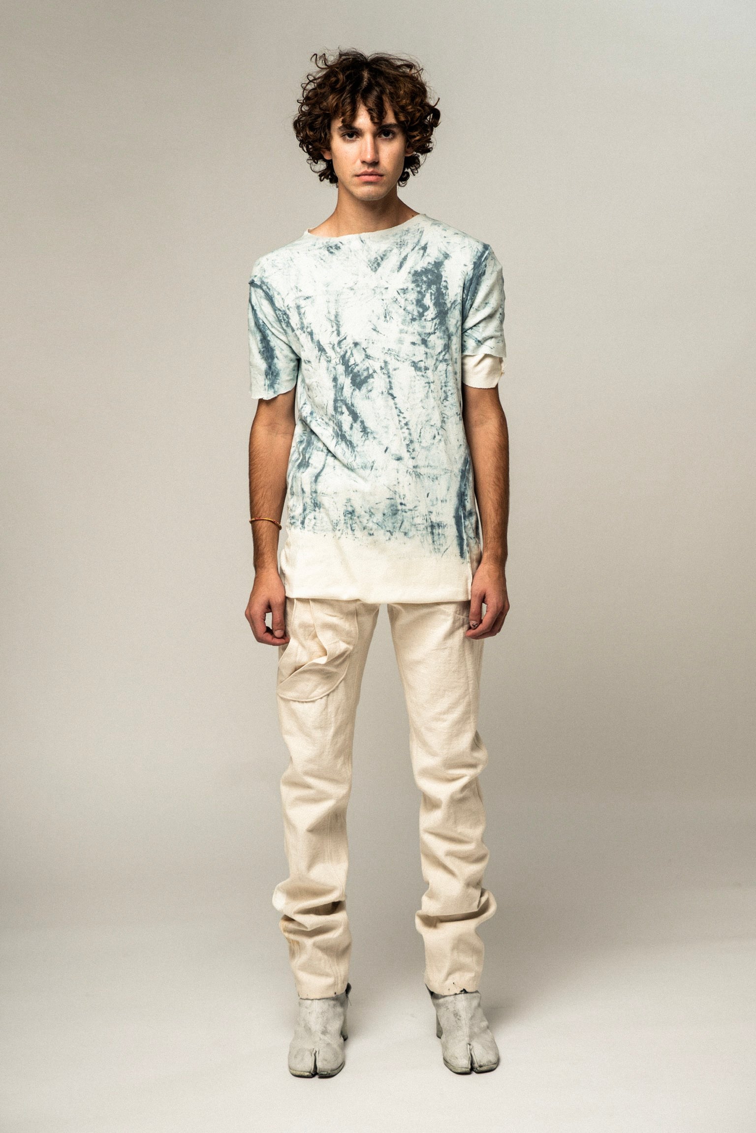 SAMPLE REVERSIBLE BLUE ORGANIC SEAMED T SHIRT