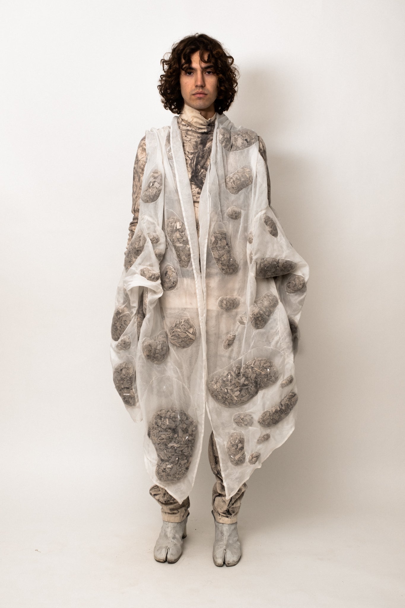 SAMPLE COAGULATED SILK PUFFER GREY