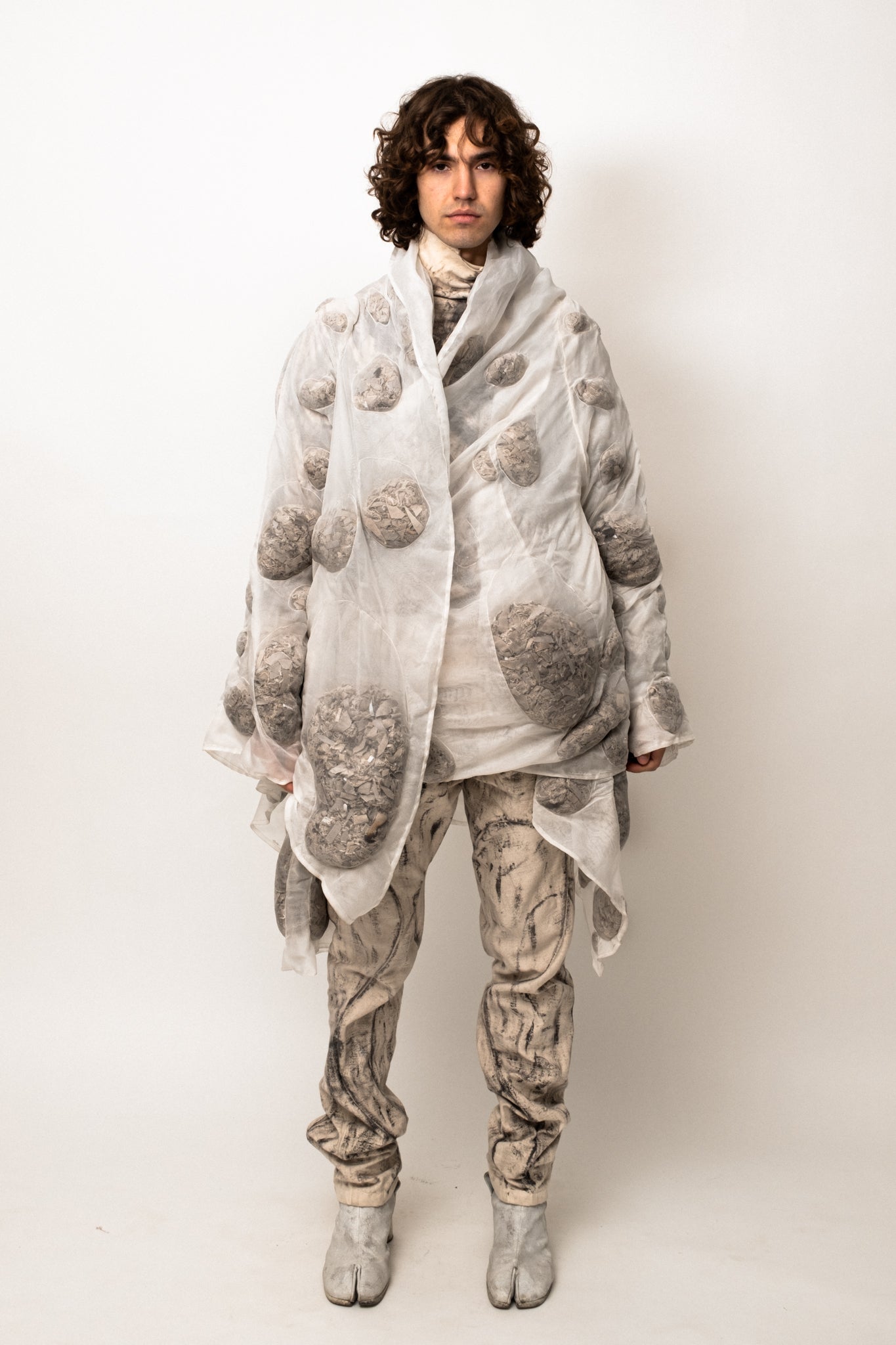 SAMPLE COAGULATED SILK PUFFER GREY