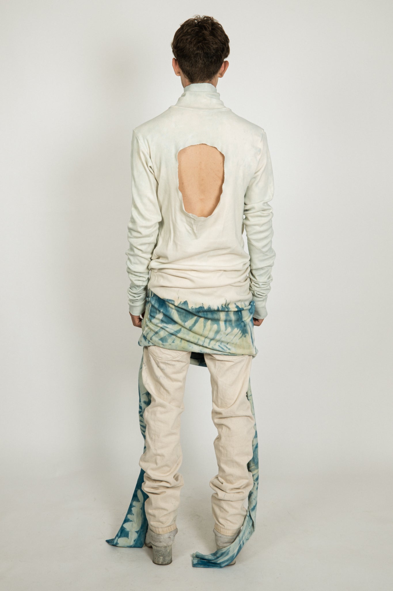 SAMPLE 1 OF 1 BOTANICAL IMPRINT REVERSIBLE 3 ARM HOLE TURTLENECK