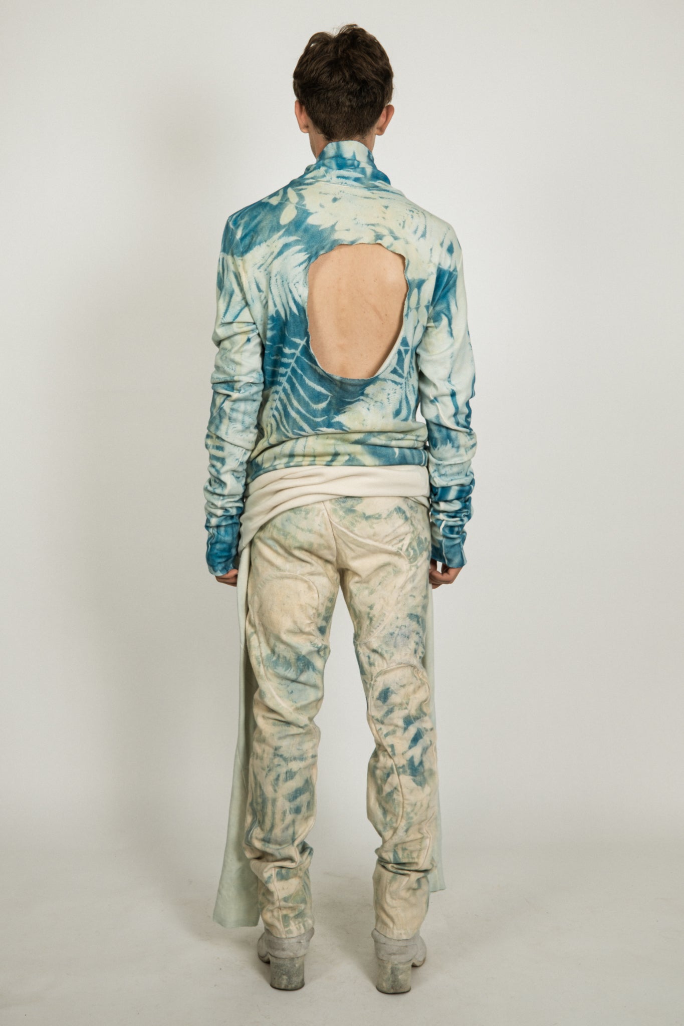 SAMPLE 1 OF 1 BOTANICAL IMPRINT REVERSIBLE 3 ARM HOLE TURTLENECK