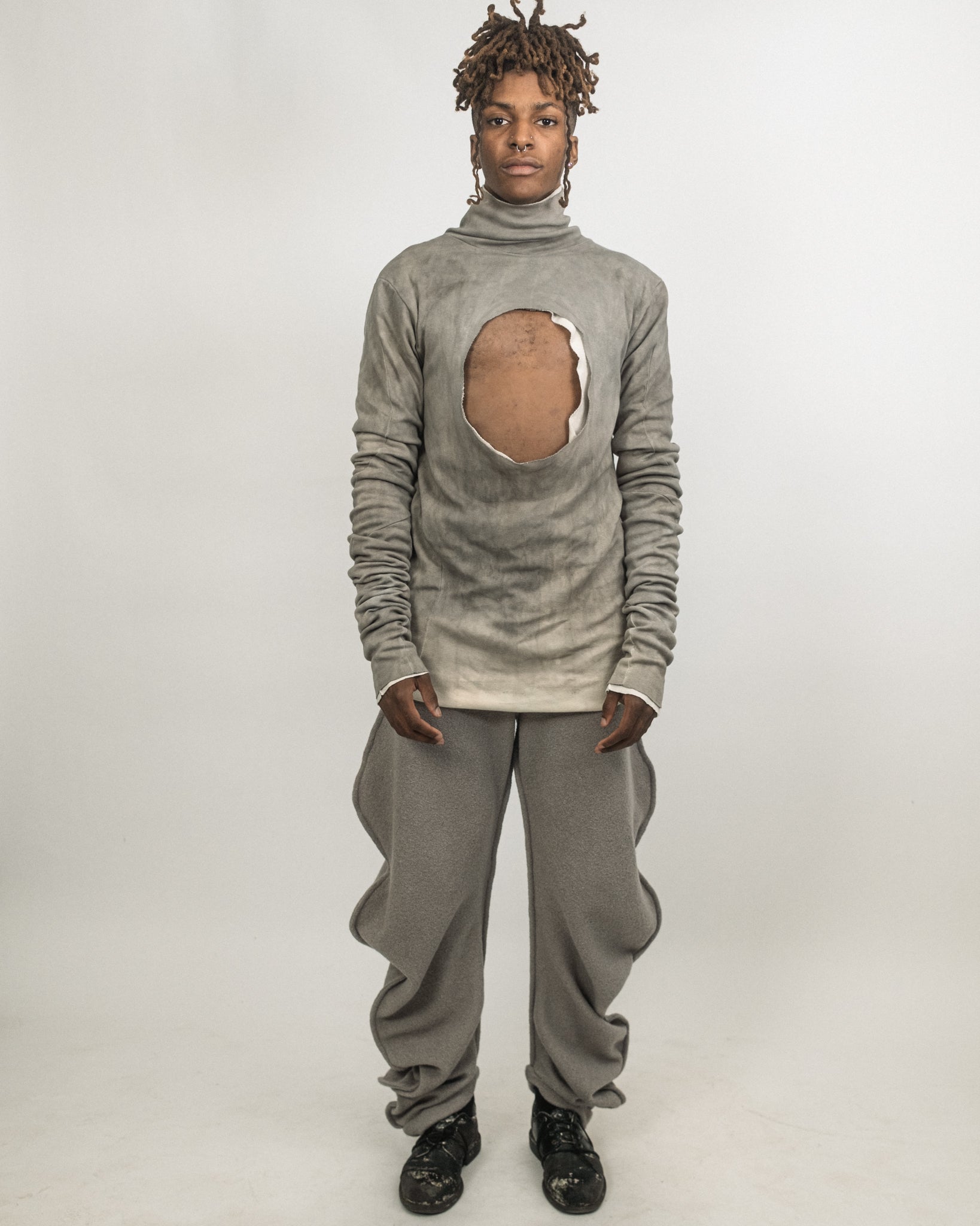 JORDAN ARTHUR SMITH GREY DIP DYED REVERSIBLE TURTLENECK
