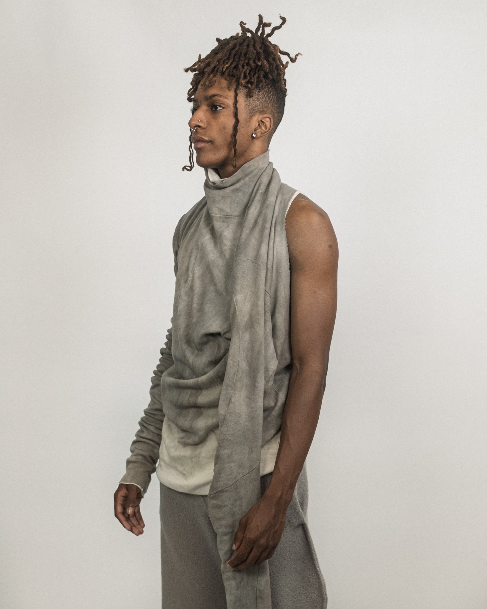 JORDAN ARTHUR SMITH GREY DIP DYED REVERSIBLE TURTLENECK