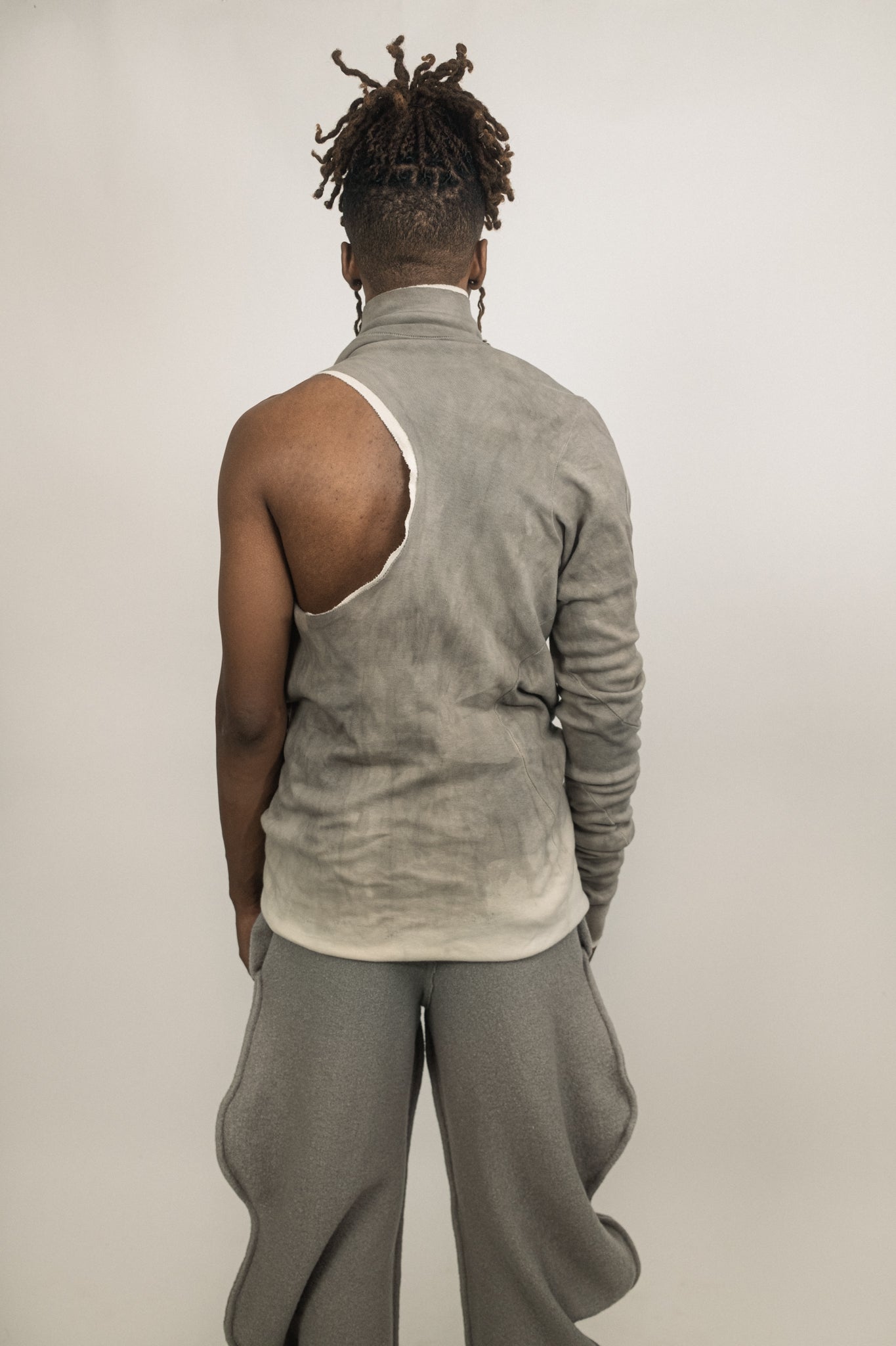 JORDAN ARTHUR SMITH GREY DIP DYED REVERSIBLE TURTLENECK