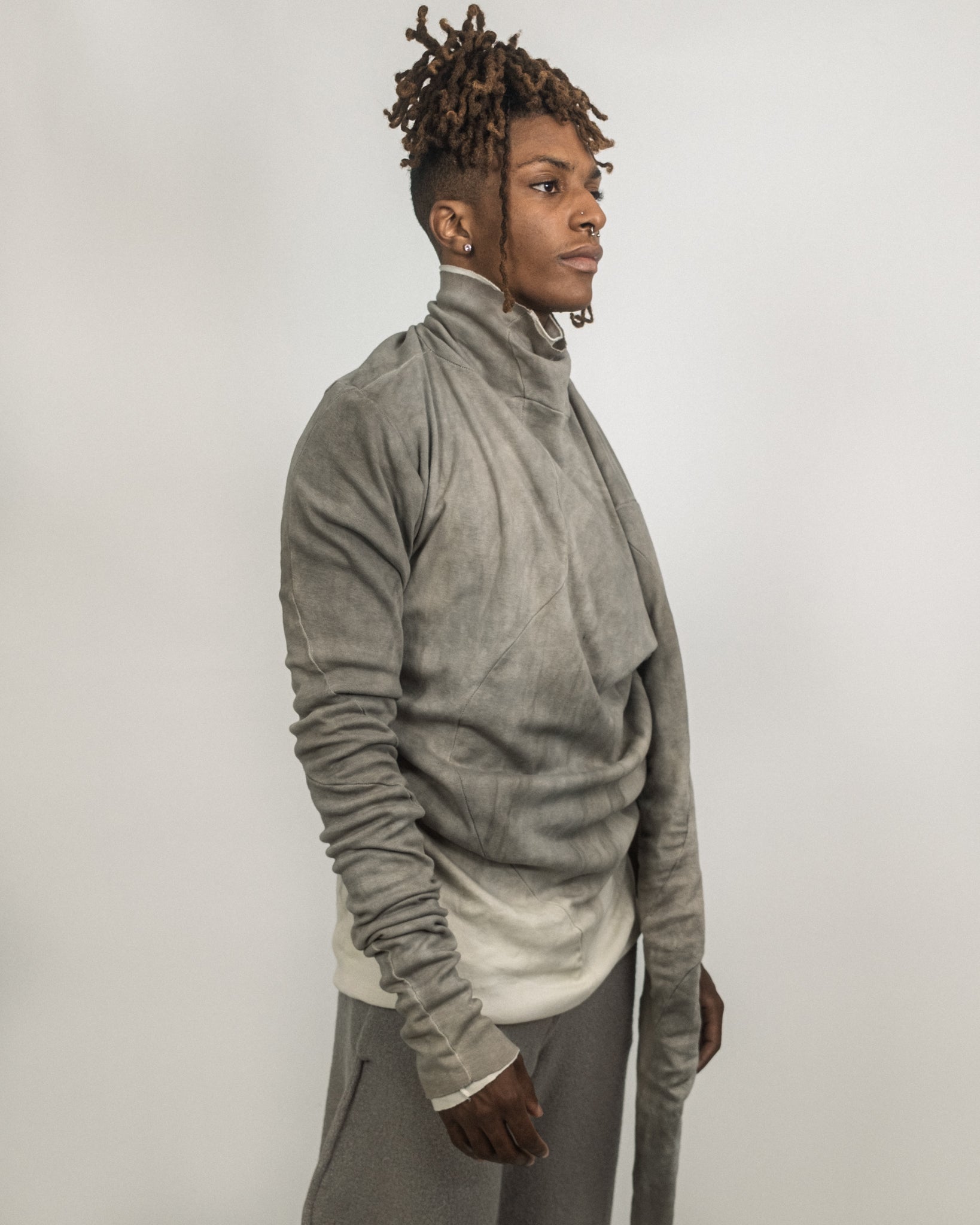 JORDAN ARTHUR SMITH GREY DIP DYED REVERSIBLE TURTLENECK