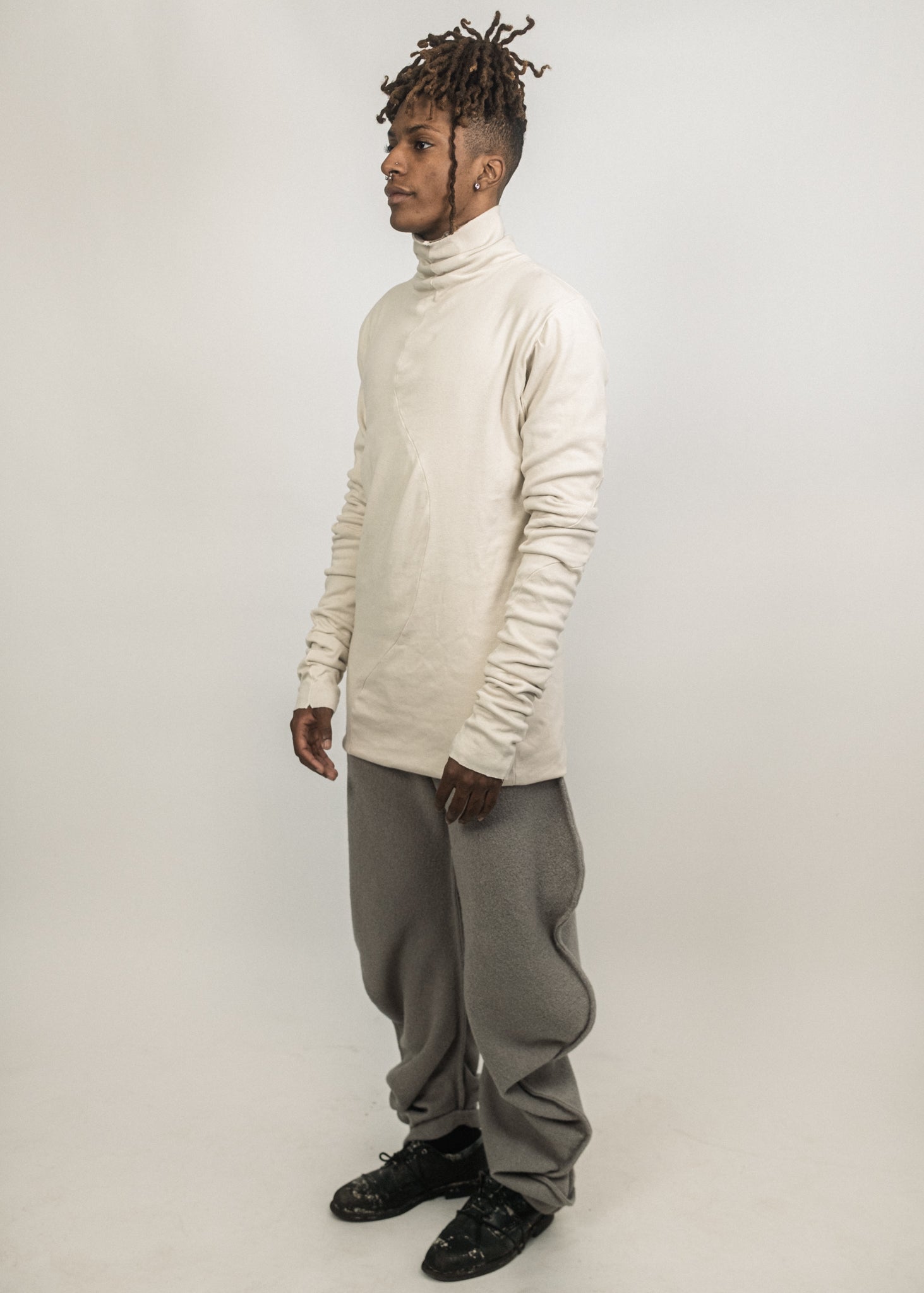 JORDAN ARTHUR SMITH GREY DIP DYED REVERSIBLE TURTLENECK