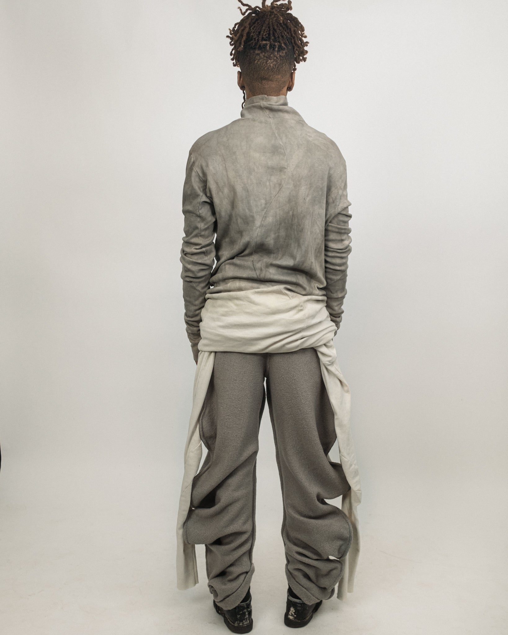 JORDAN ARTHUR SMITH GREY DIP DYED REVERSIBLE TURTLENECK