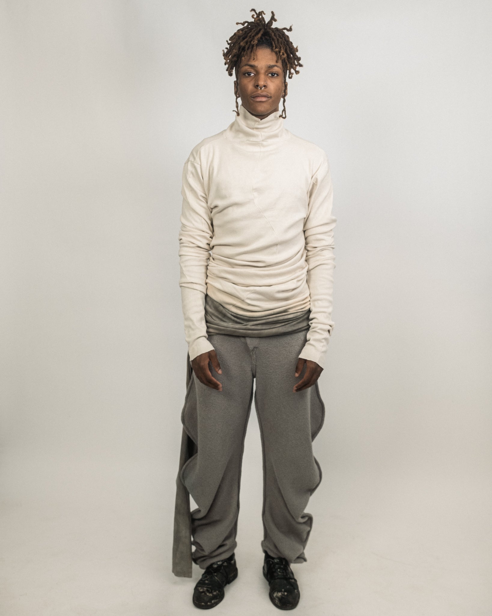 JORDAN ARTHUR SMITH GREY DIP DYED REVERSIBLE TURTLENECK