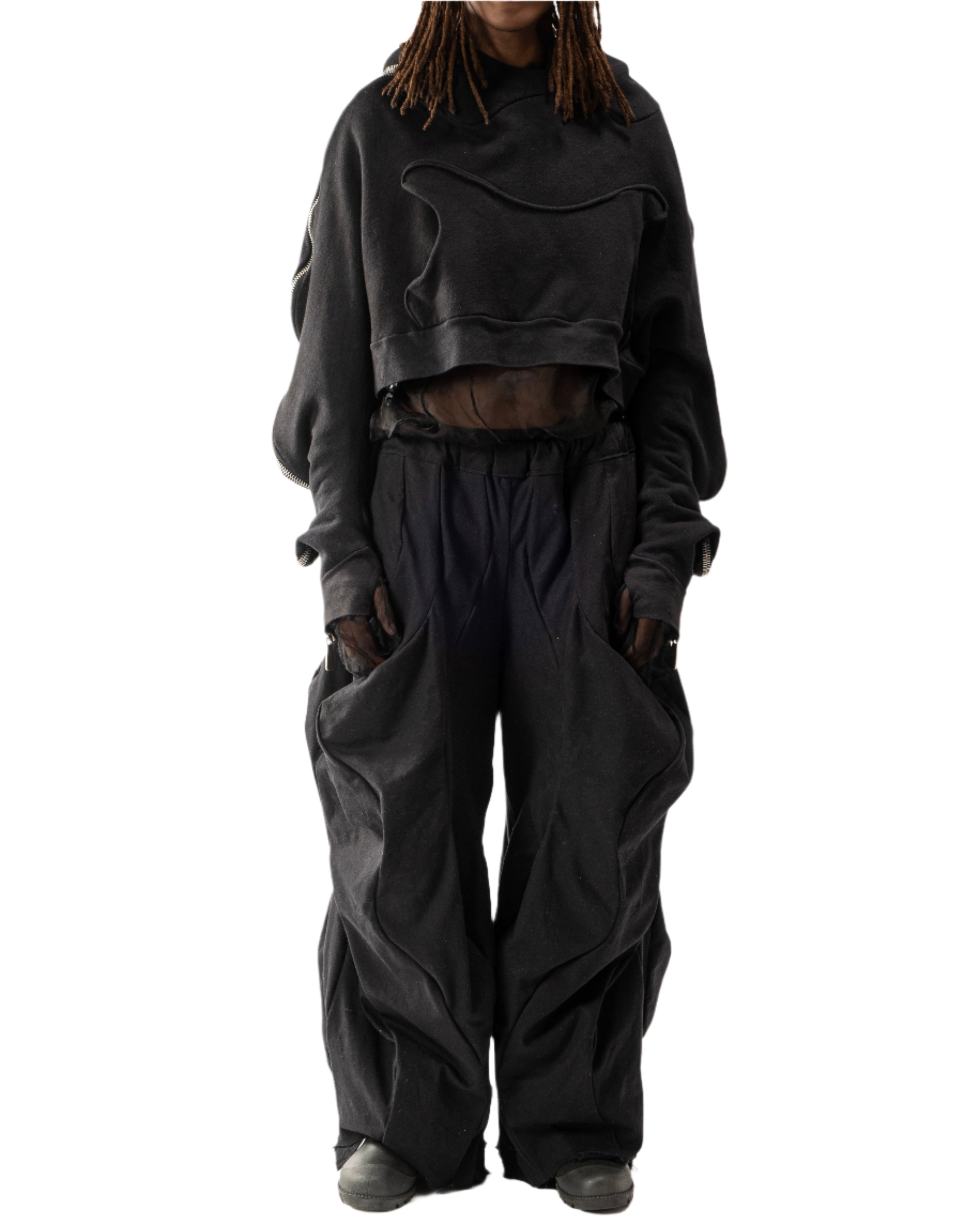 CROPPED BLACK METAMORPHIC  BUBBLE HOODIE