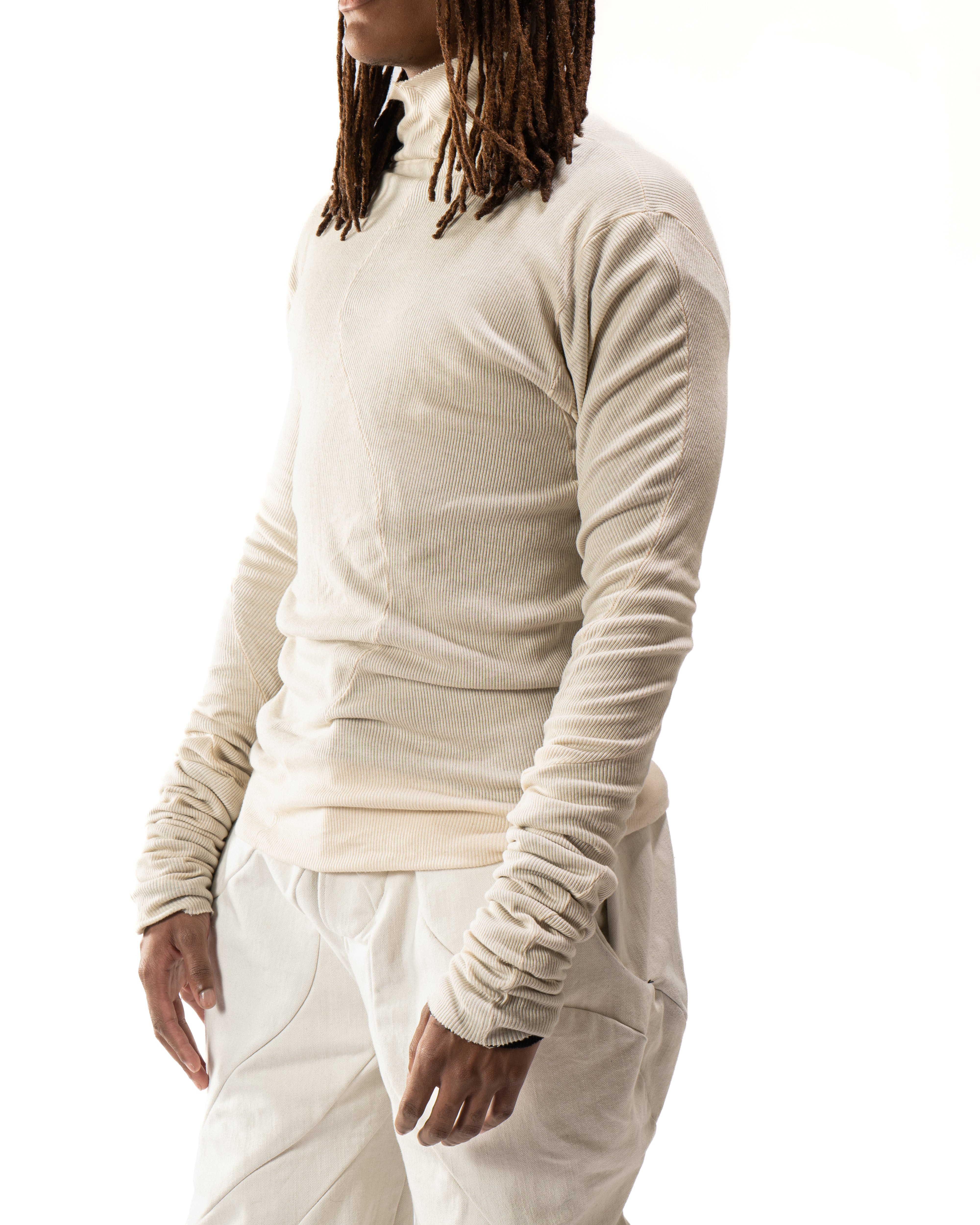 BLACK REVERSIBLE SPLIT TURTLENECK