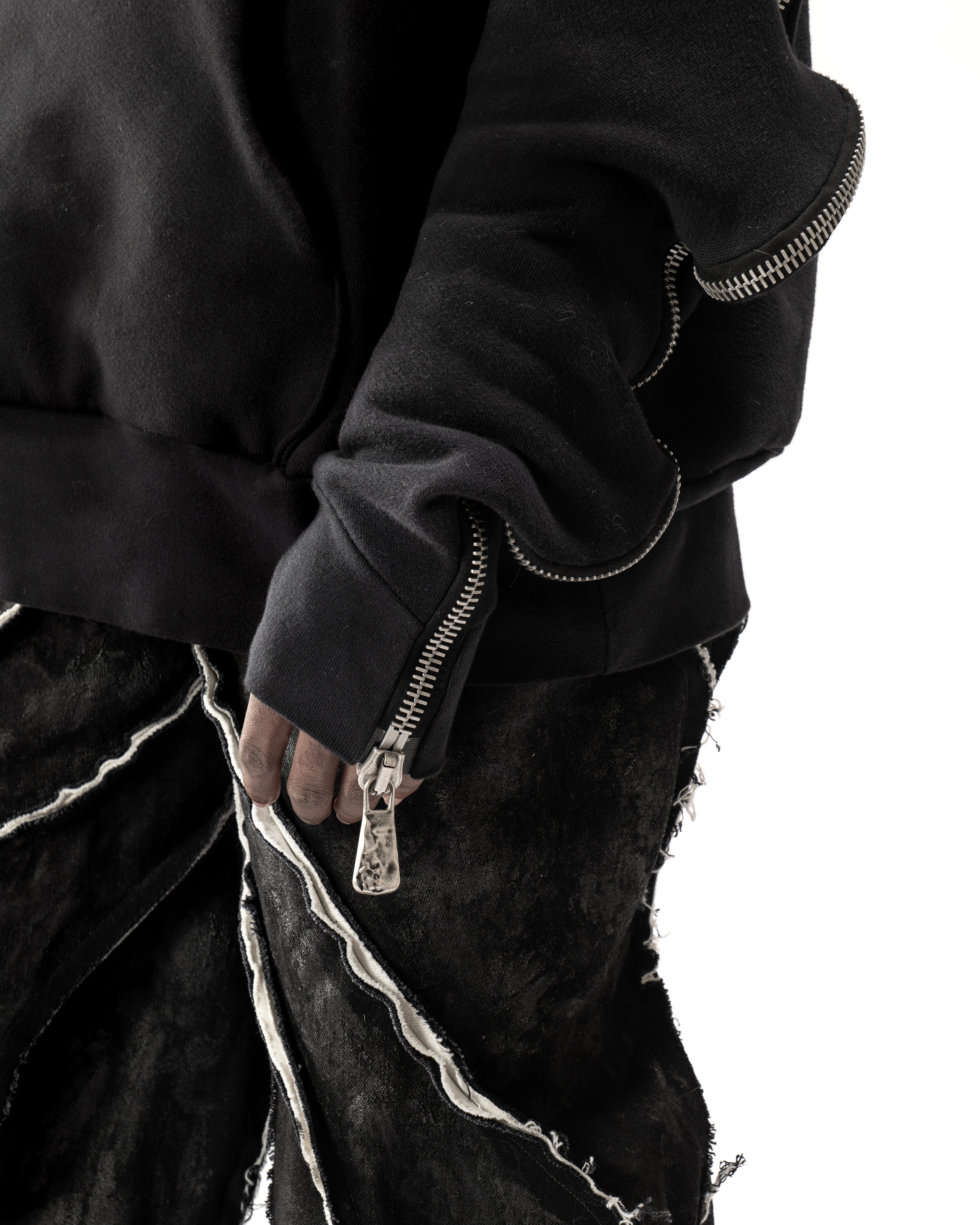 SAMPLE BLACK ELONGATED METAMORPHIC BUBBLE HOODIE