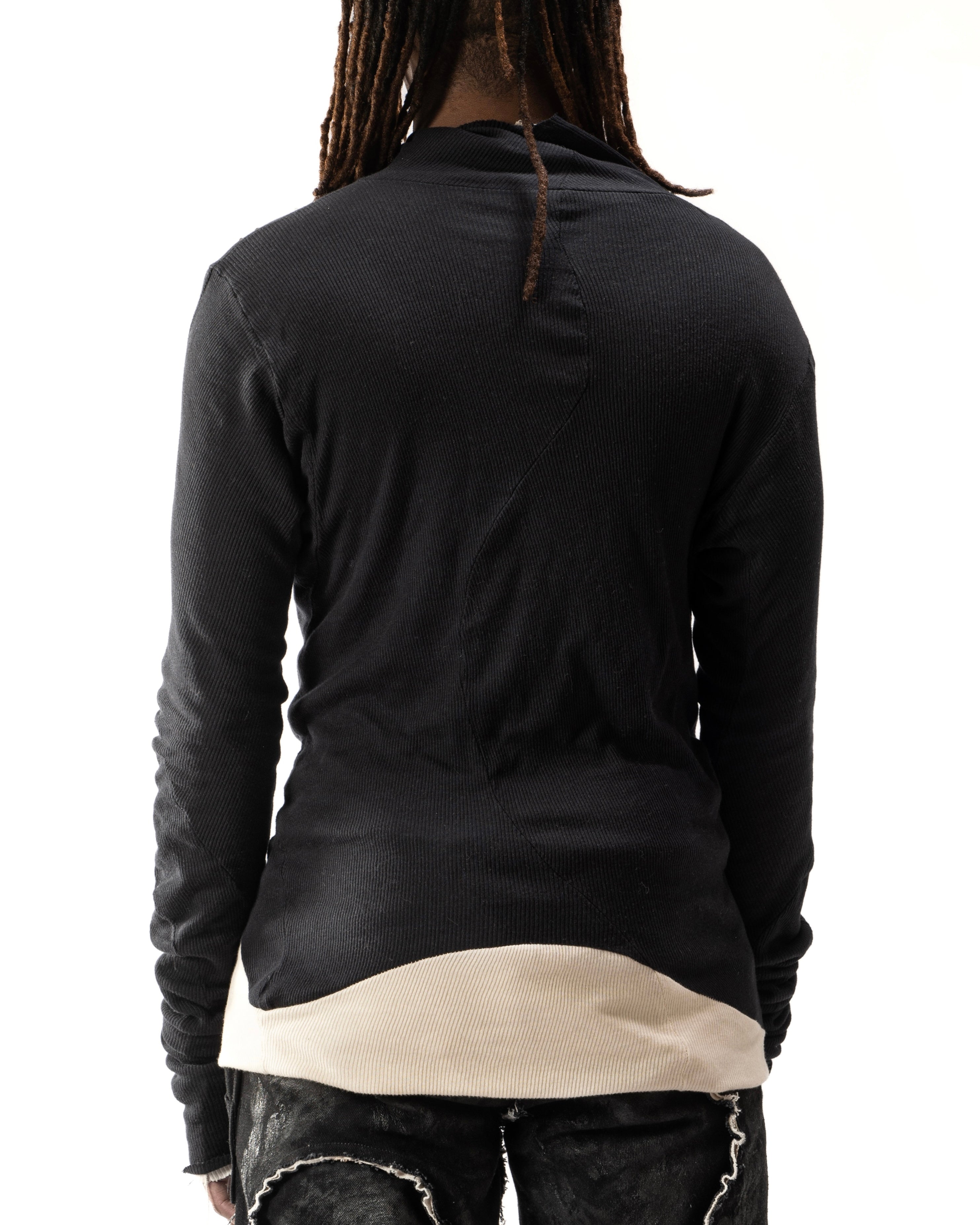 BLACK REVERSIBLE SPLIT TURTLENECK