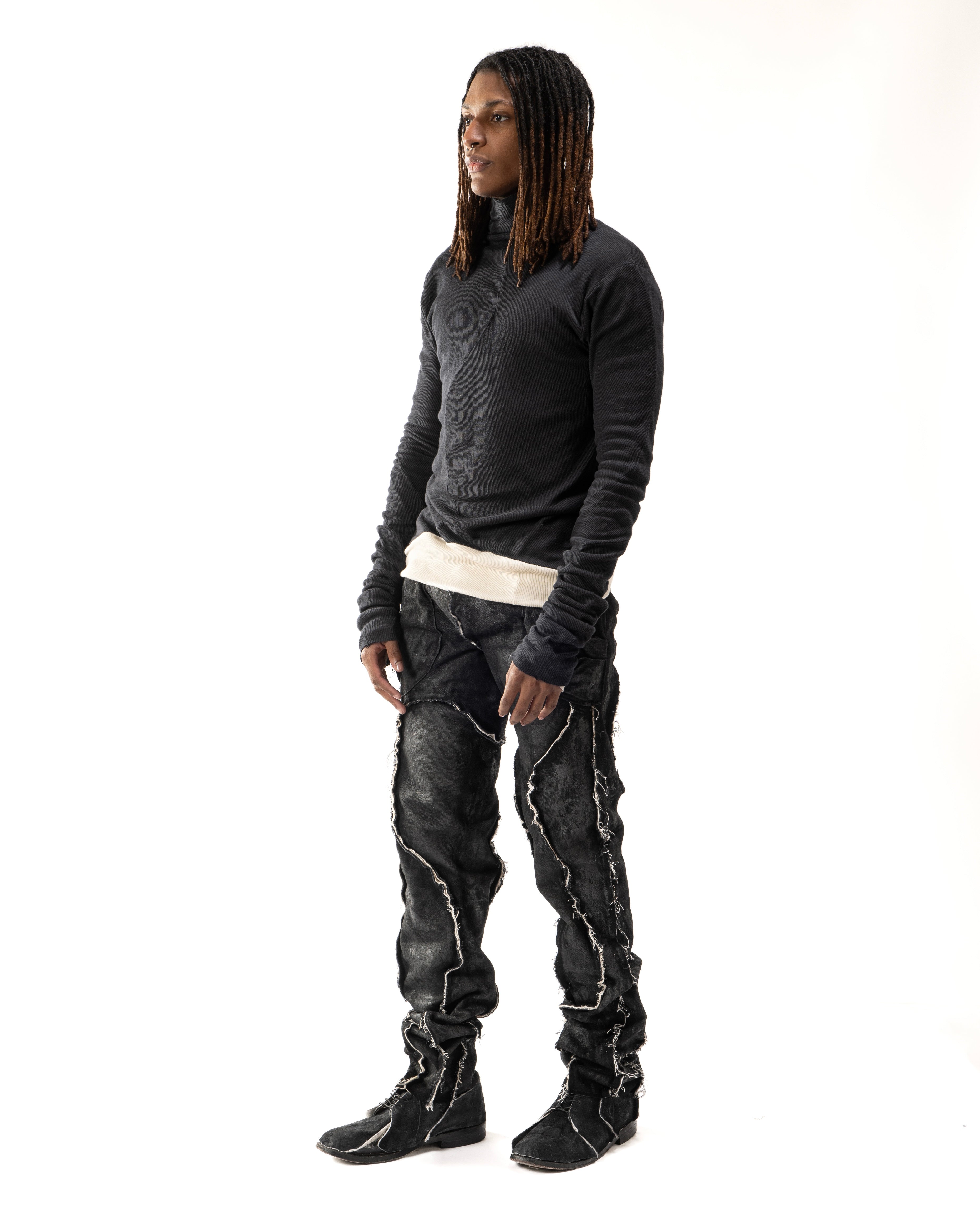 BLACK REVERSIBLE SPLIT TURTLENECK