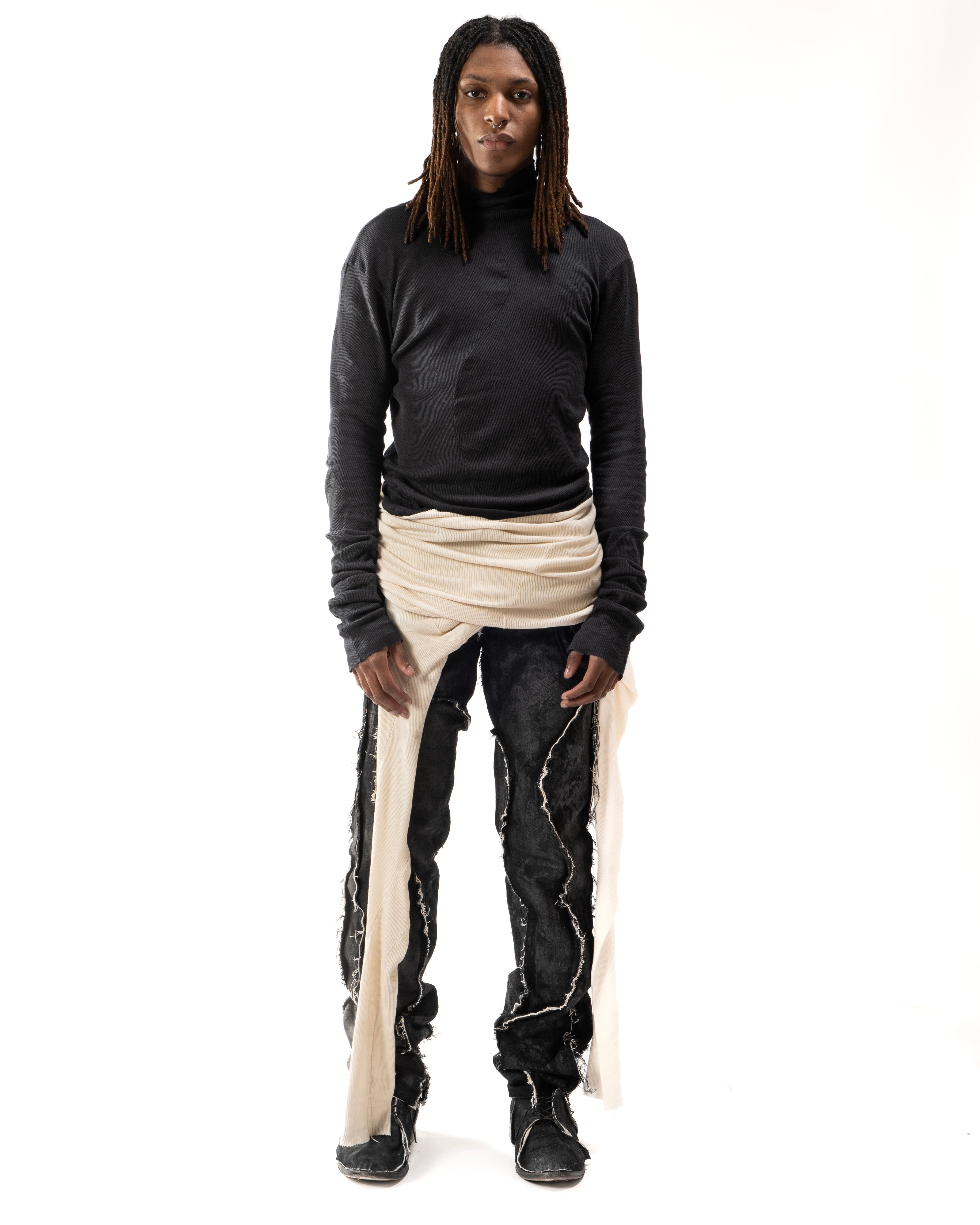 BLACK REVERSIBLE SPLIT TURTLENECK