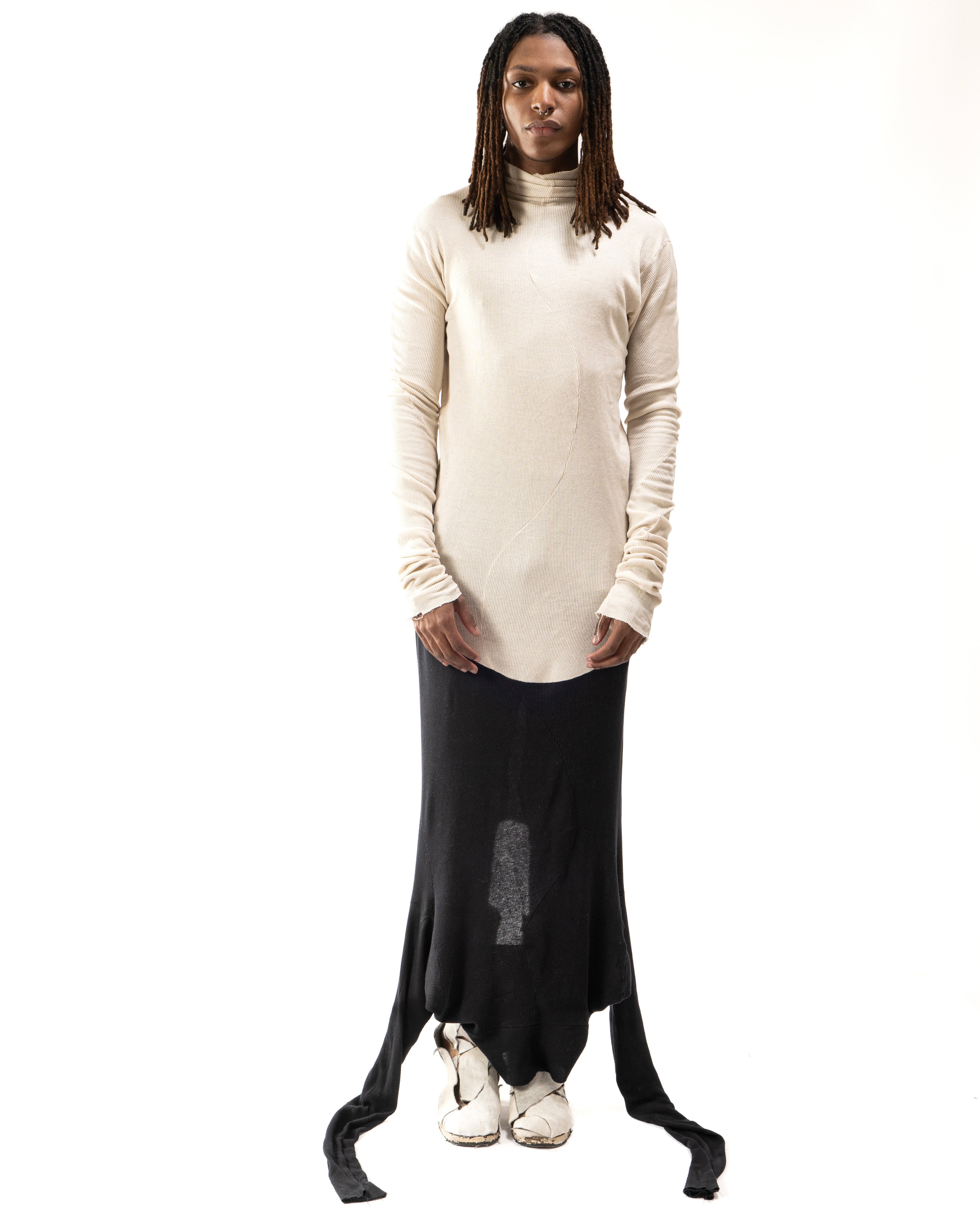 BLACK REVERSIBLE SPLIT TURTLENECK